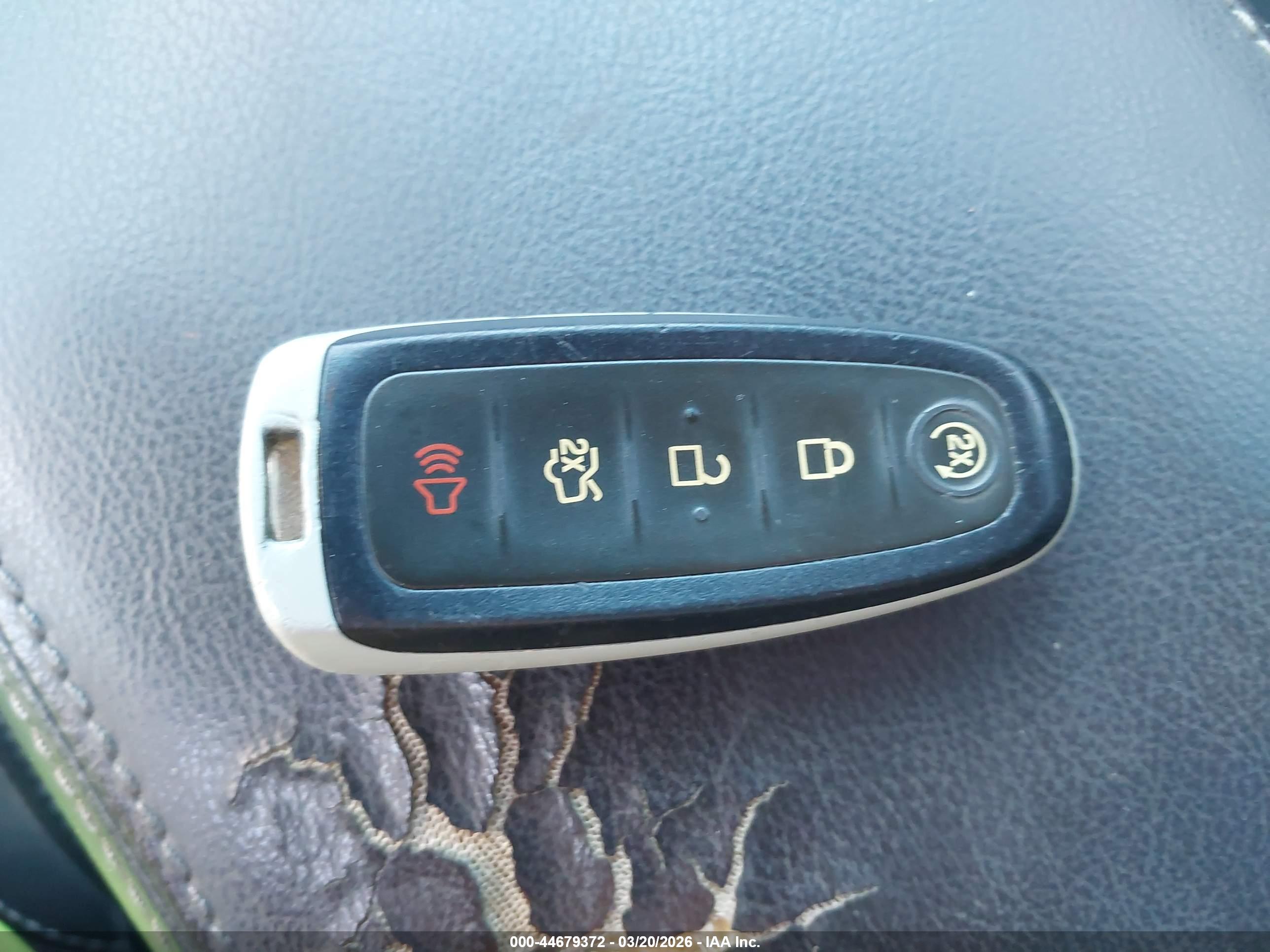 FORD EXPLORER image 11