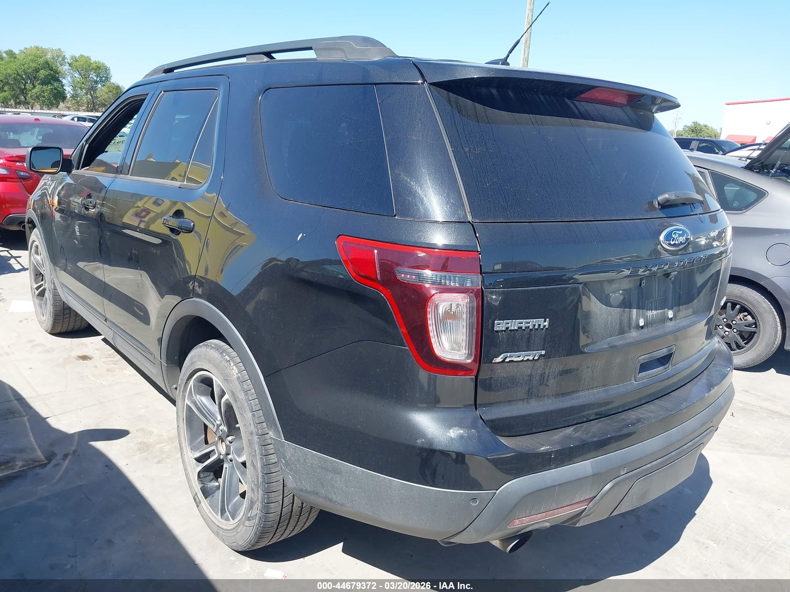 FORD EXPLORER image 3