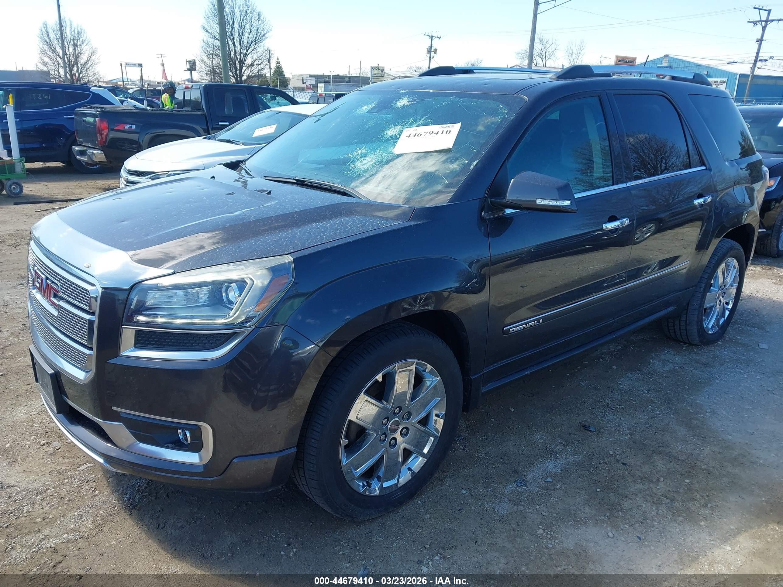 GMC ACADIA image 2