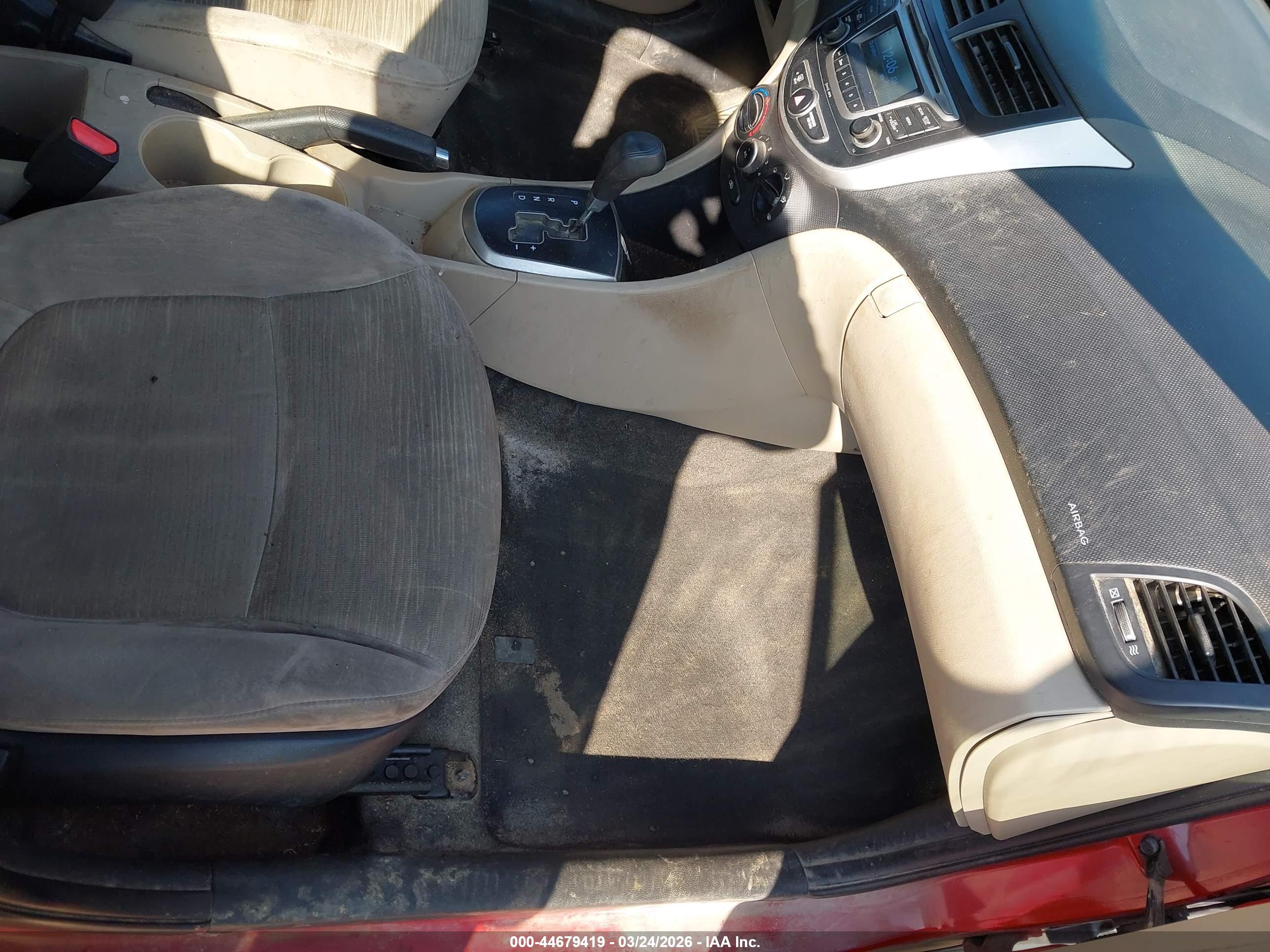 HYUNDAI ACCENT image 5
