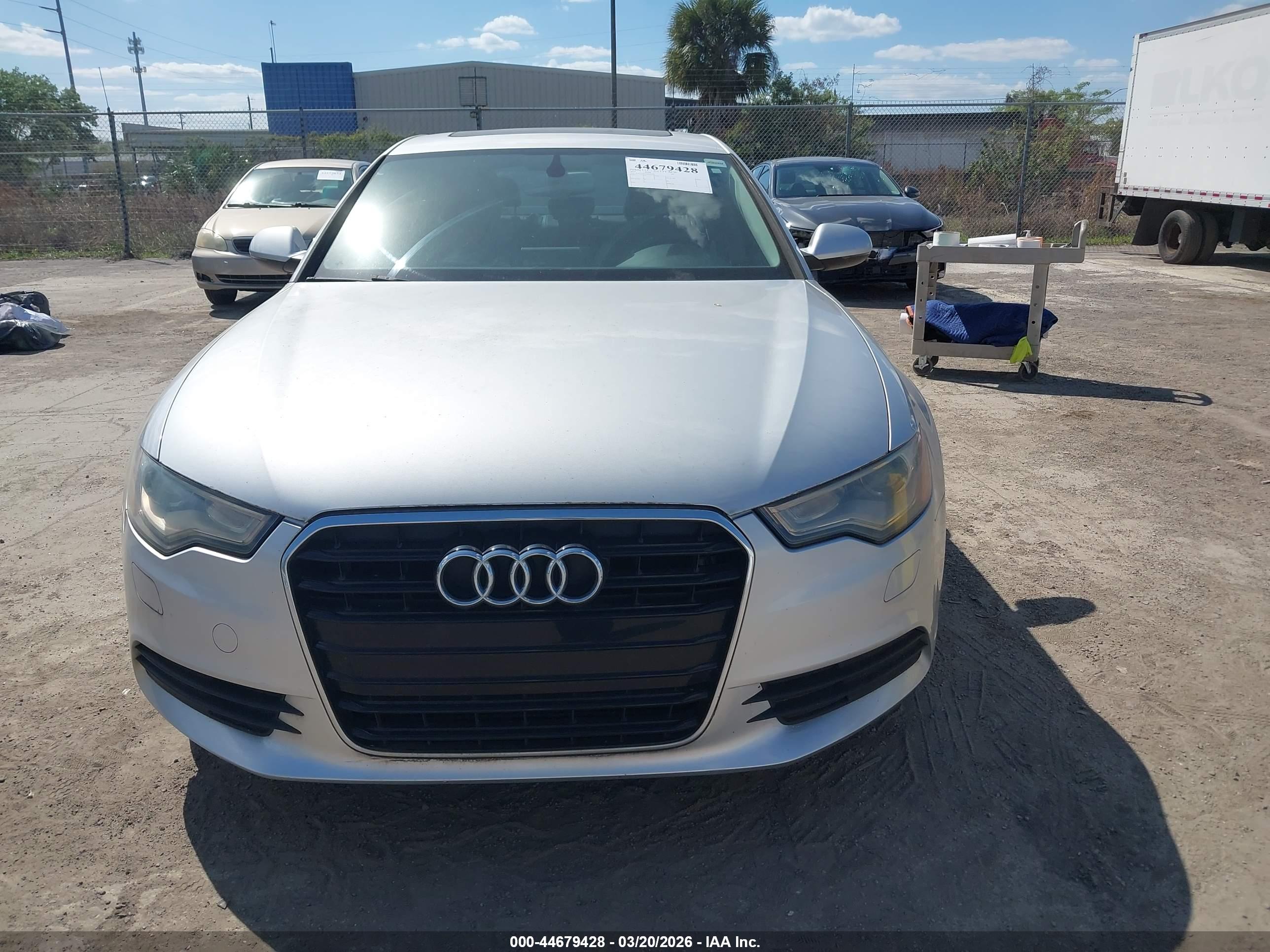AUDI A6 image 6