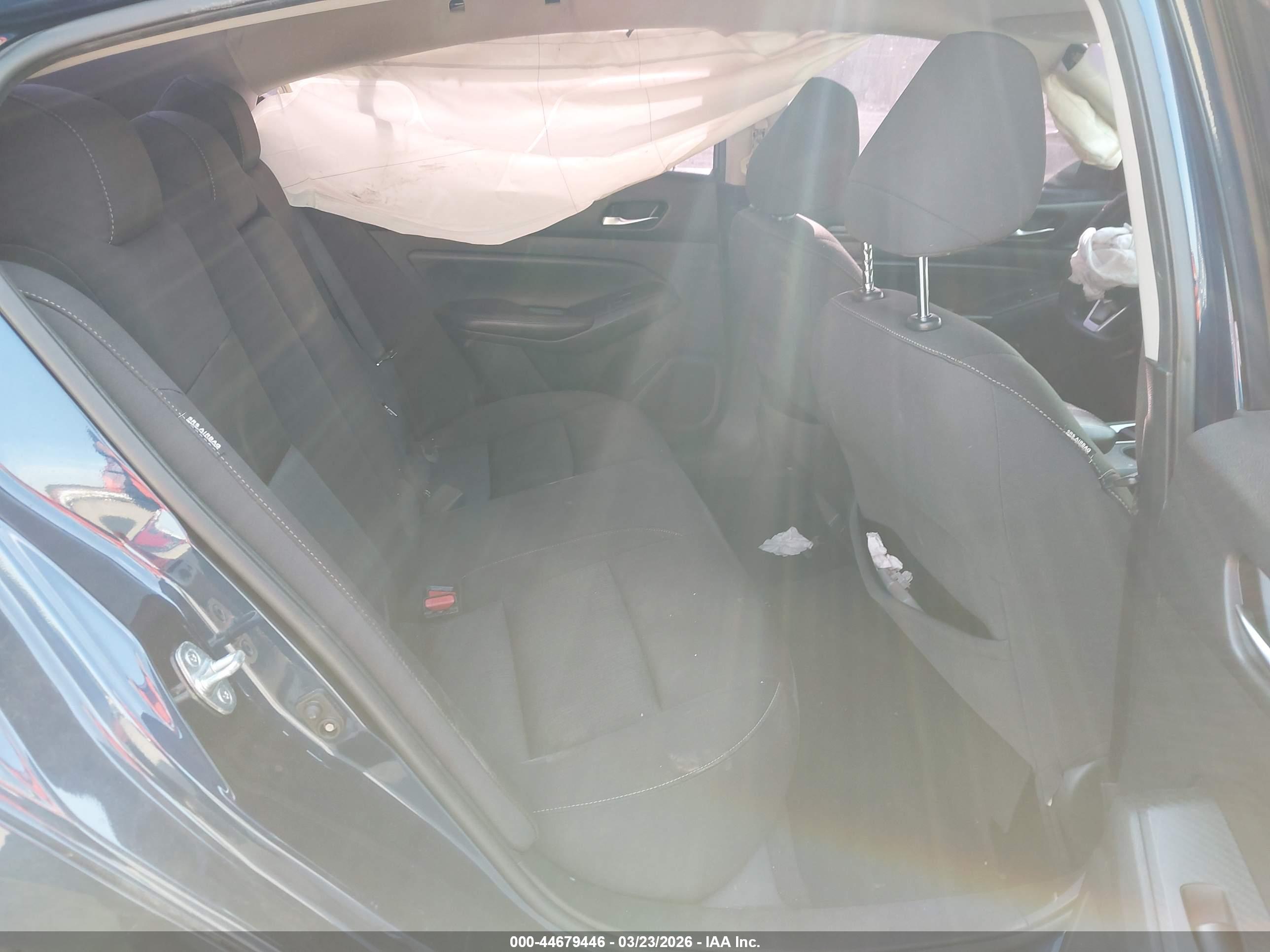 NISSAN ALTIMA image 8