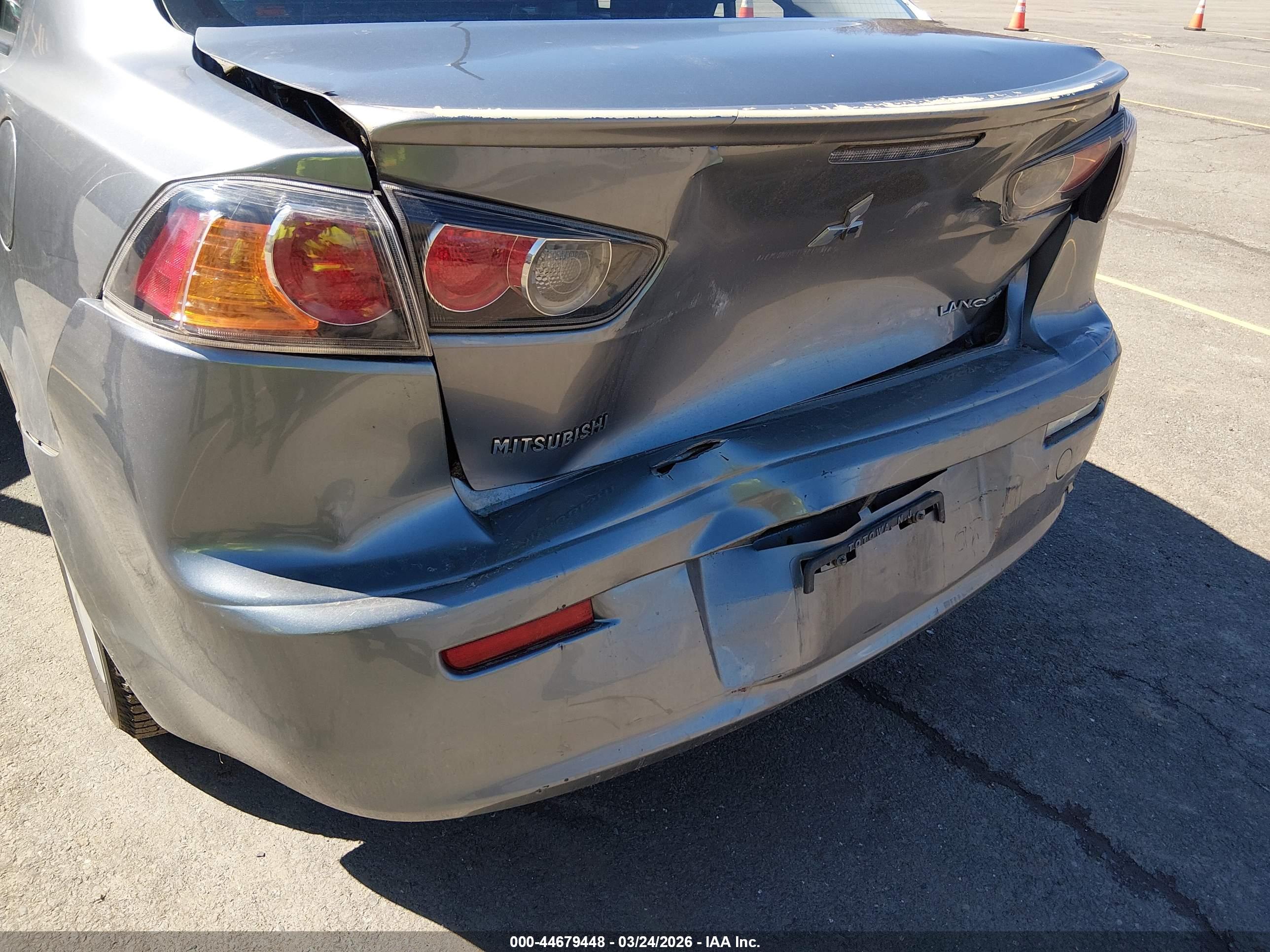 MITSUBISHI LANCER image 6