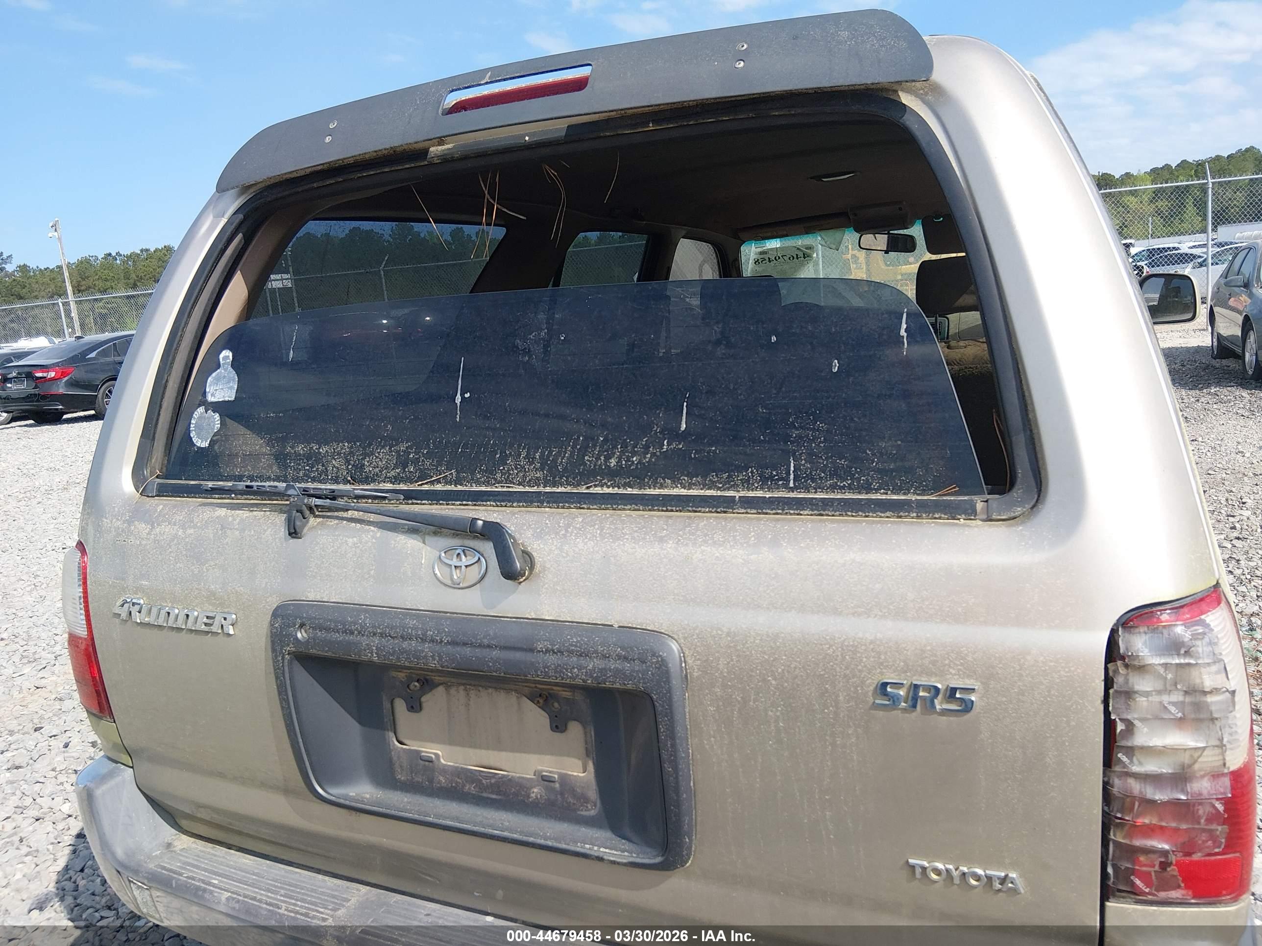 TOYOTA 4RUNNER image 6