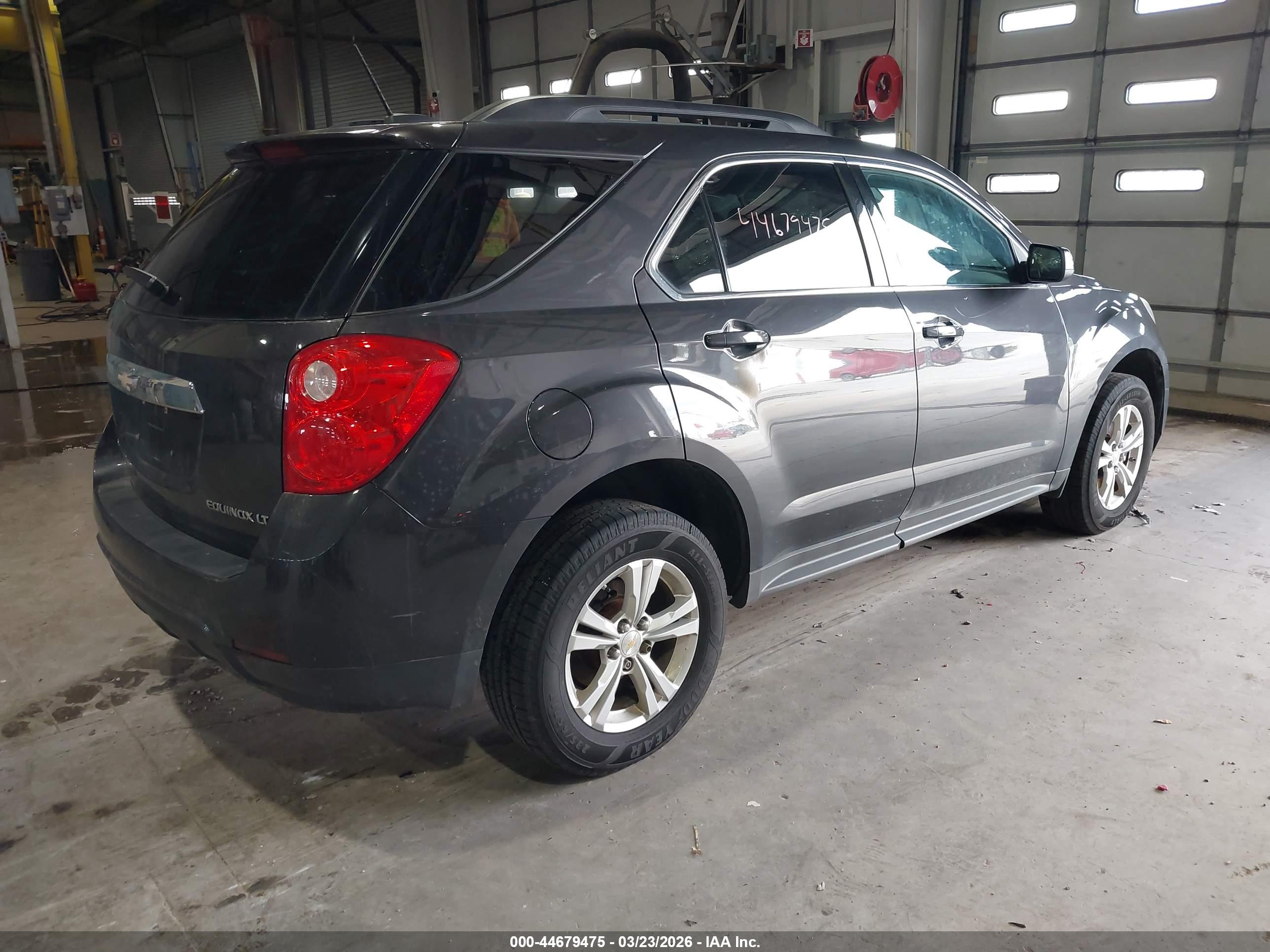 CHEVROLET EQUINOX image 4