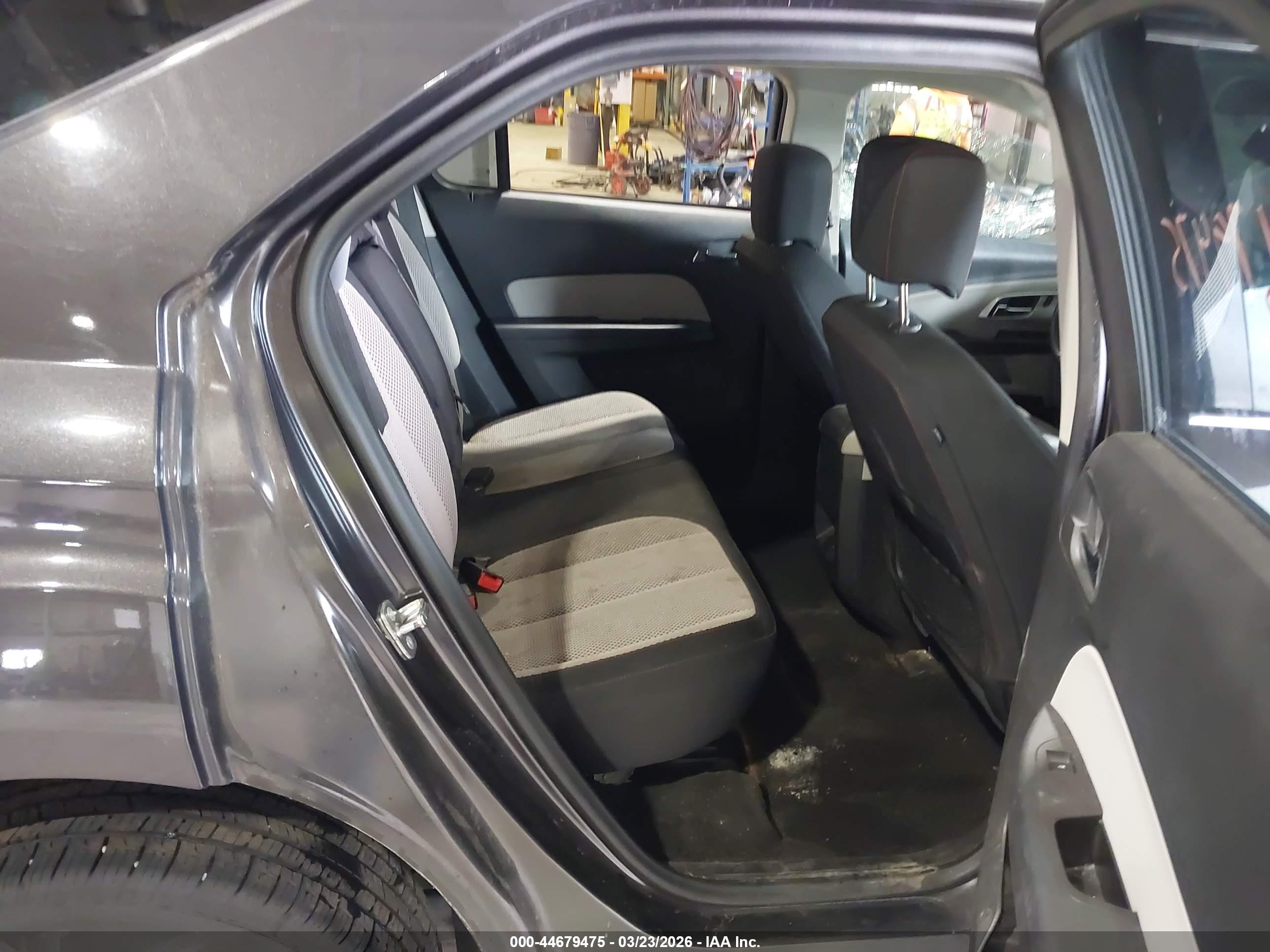 CHEVROLET EQUINOX image 8