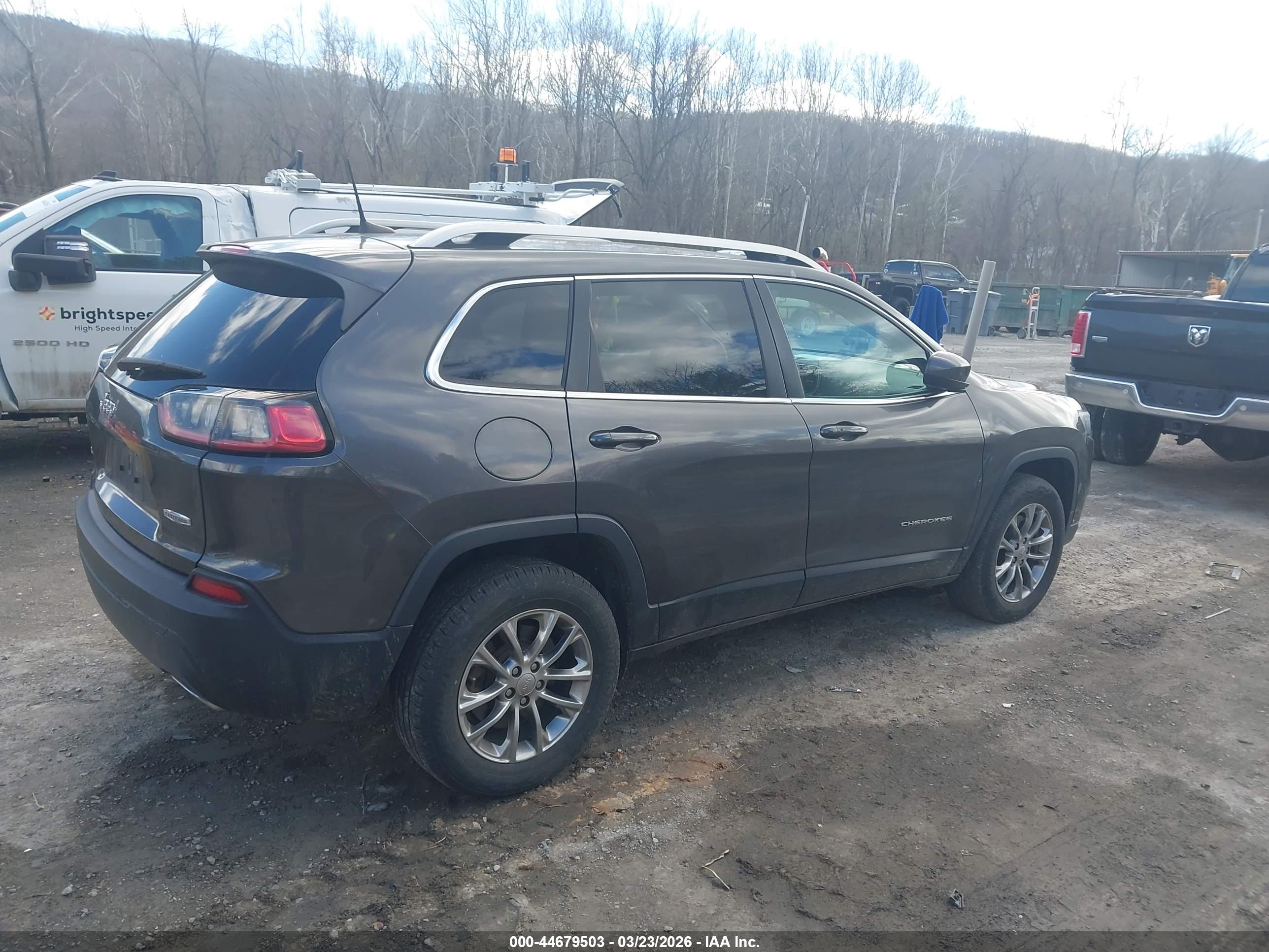 JEEP CHEROKEE image 4