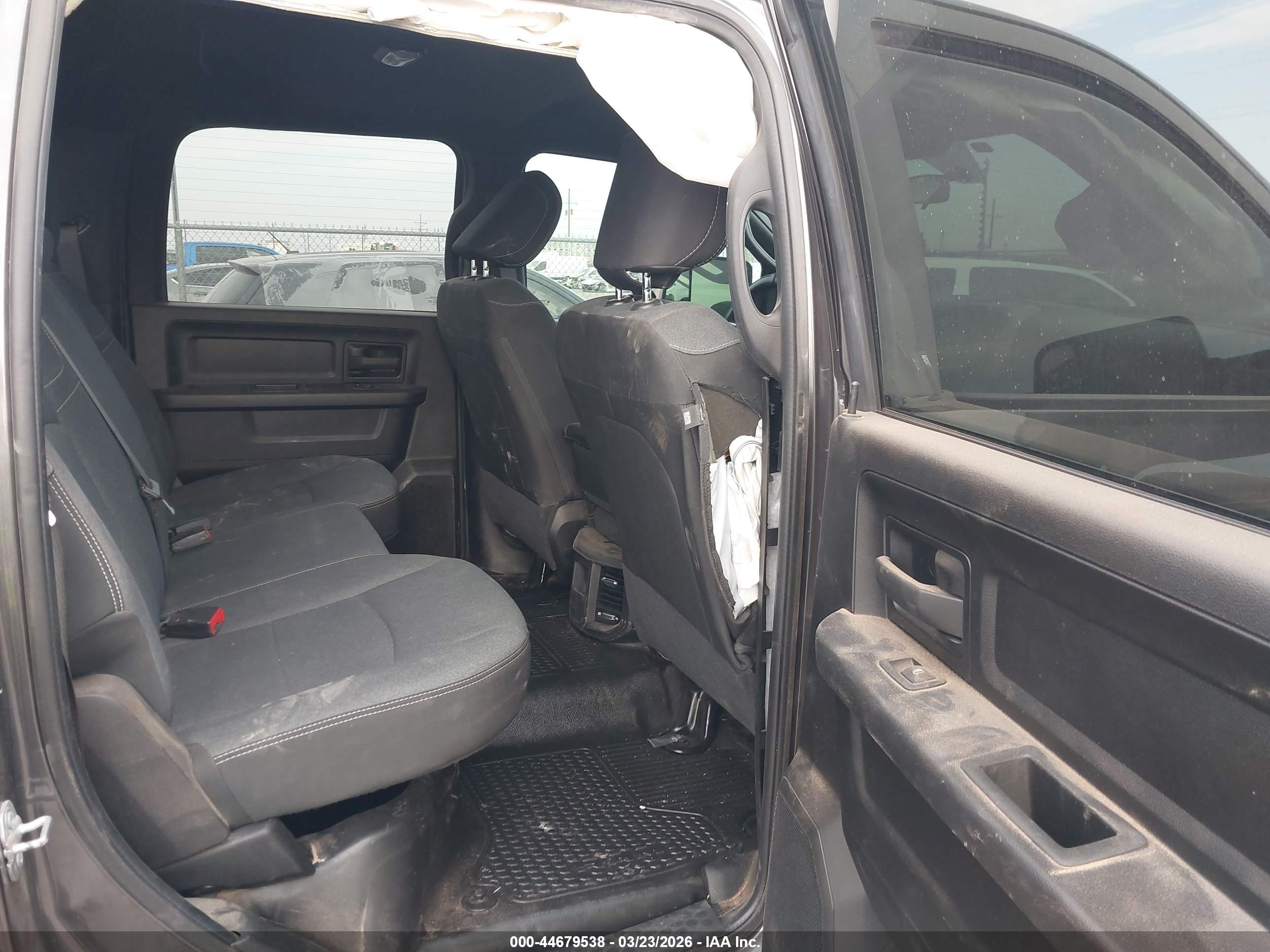 RAM 2500 image 8