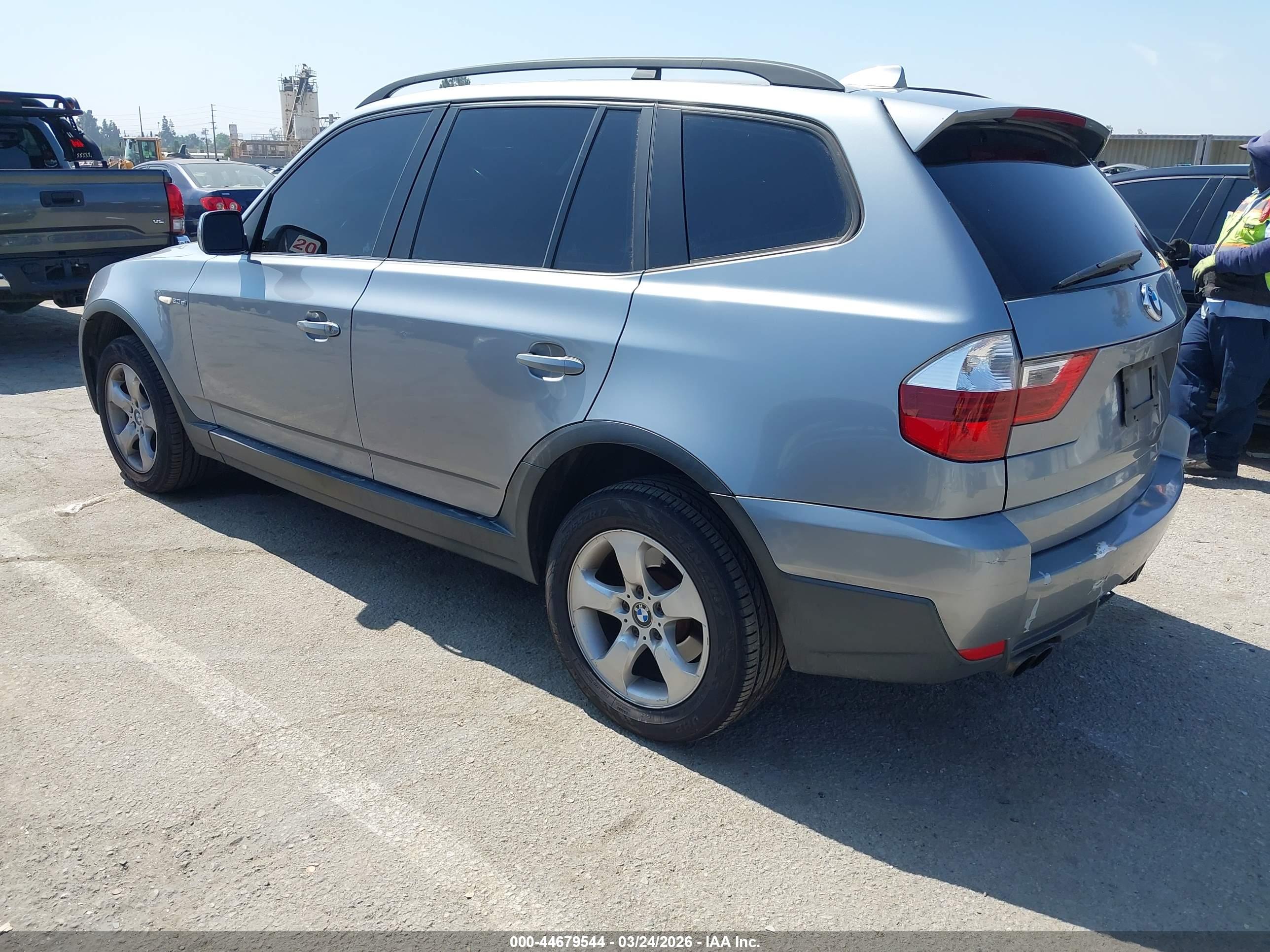 BMW X3 image 3