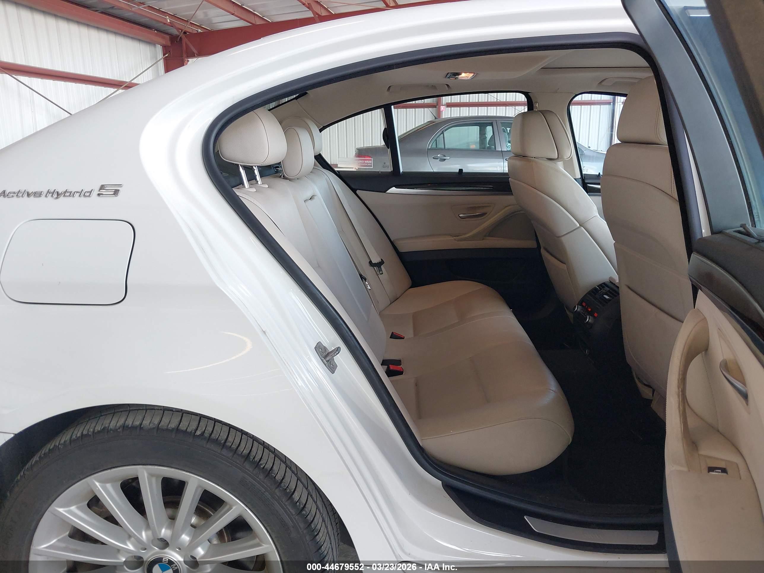 BMW ACTIVEHYBRID image 8