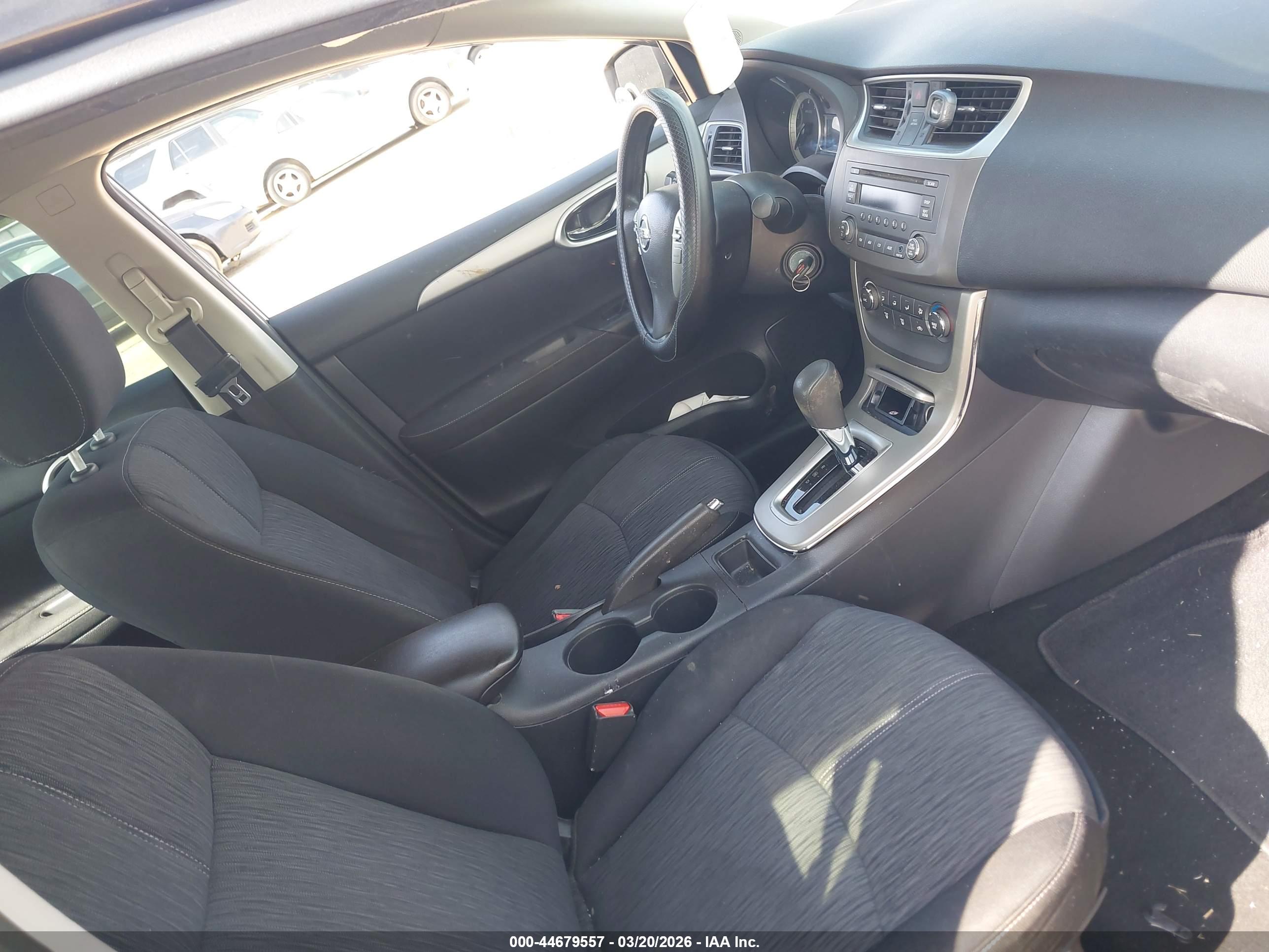 NISSAN SENTRA image 5