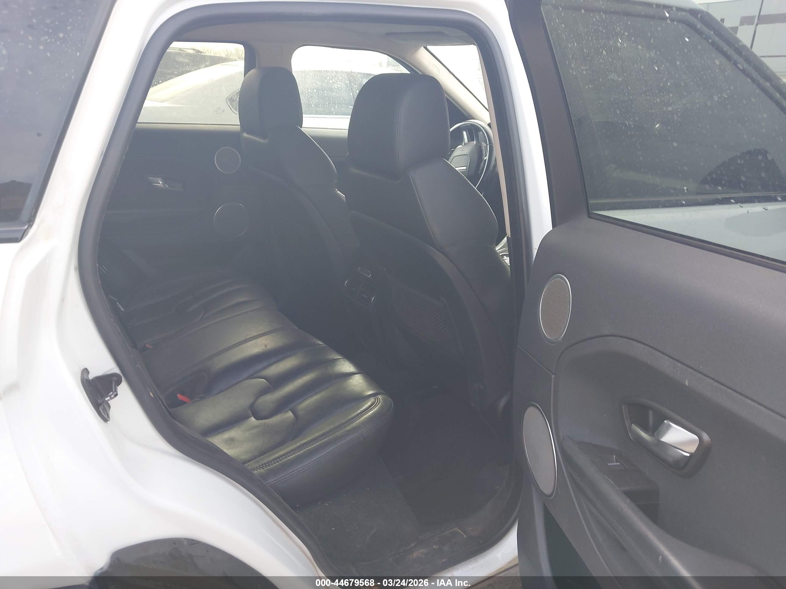 LAND ROVER image 8