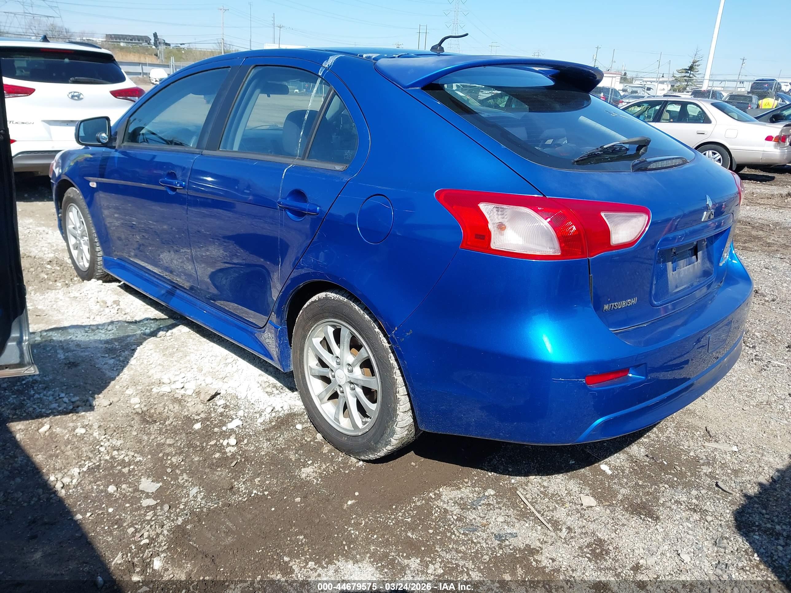 MITSUBISHI LANCER image 3
