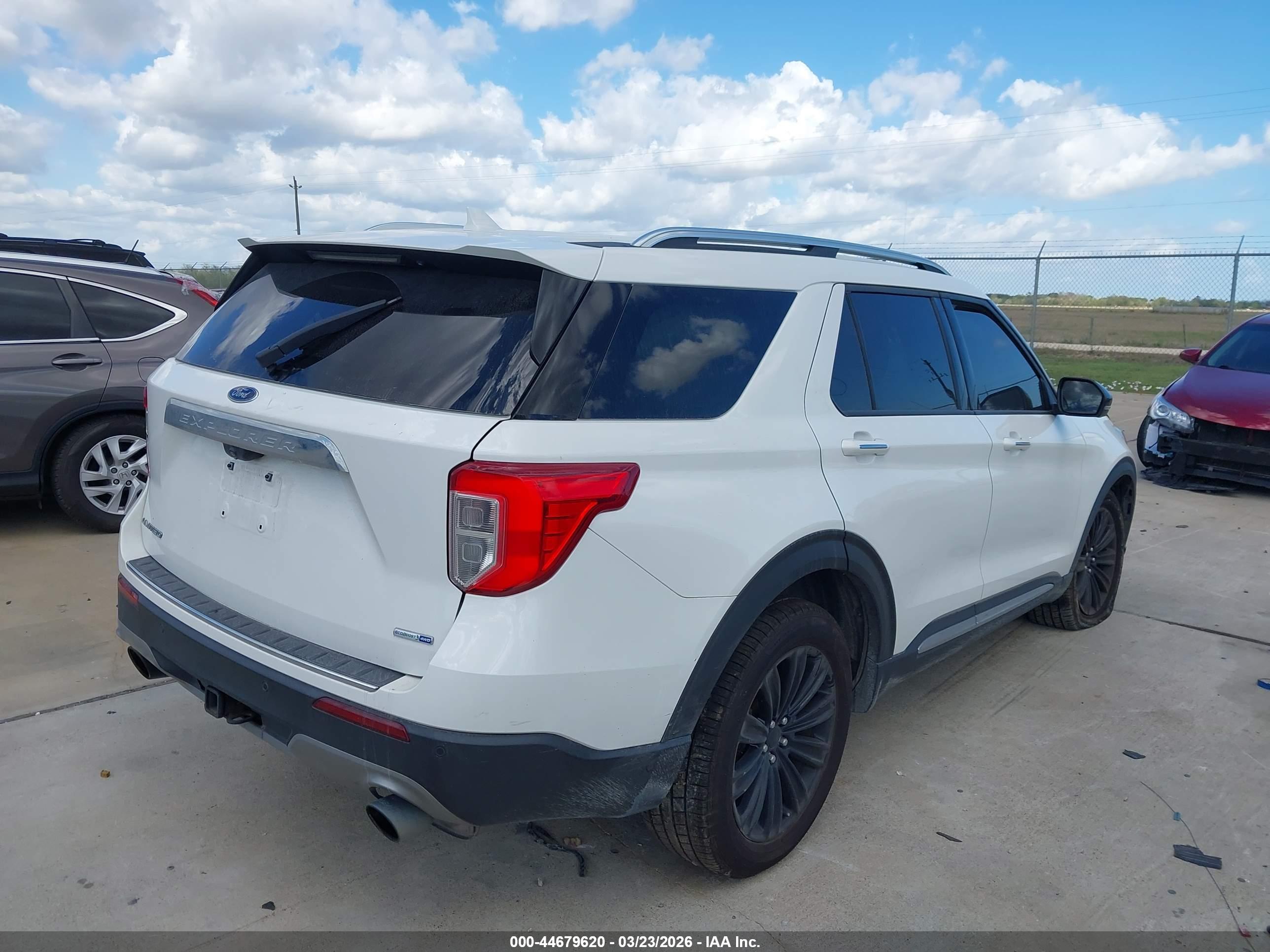 FORD EXPLORER image 4