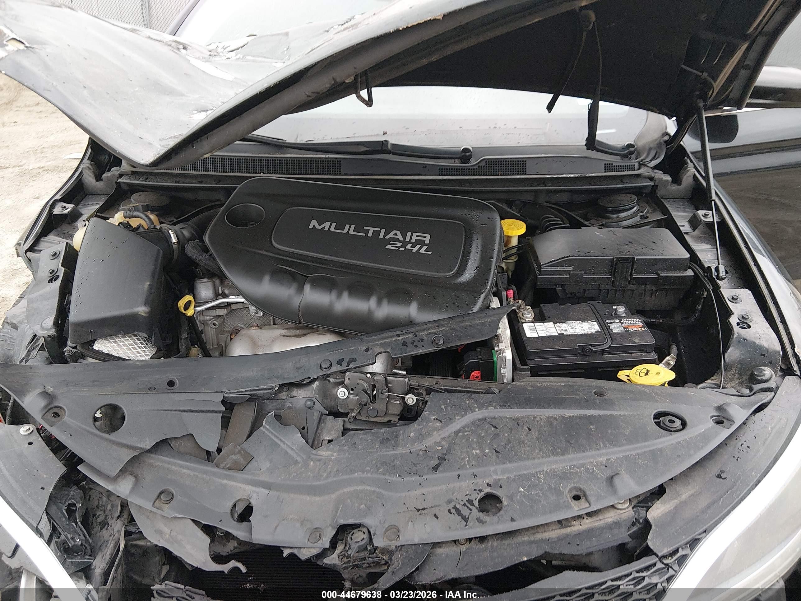 CHRYSLER 200 image 10