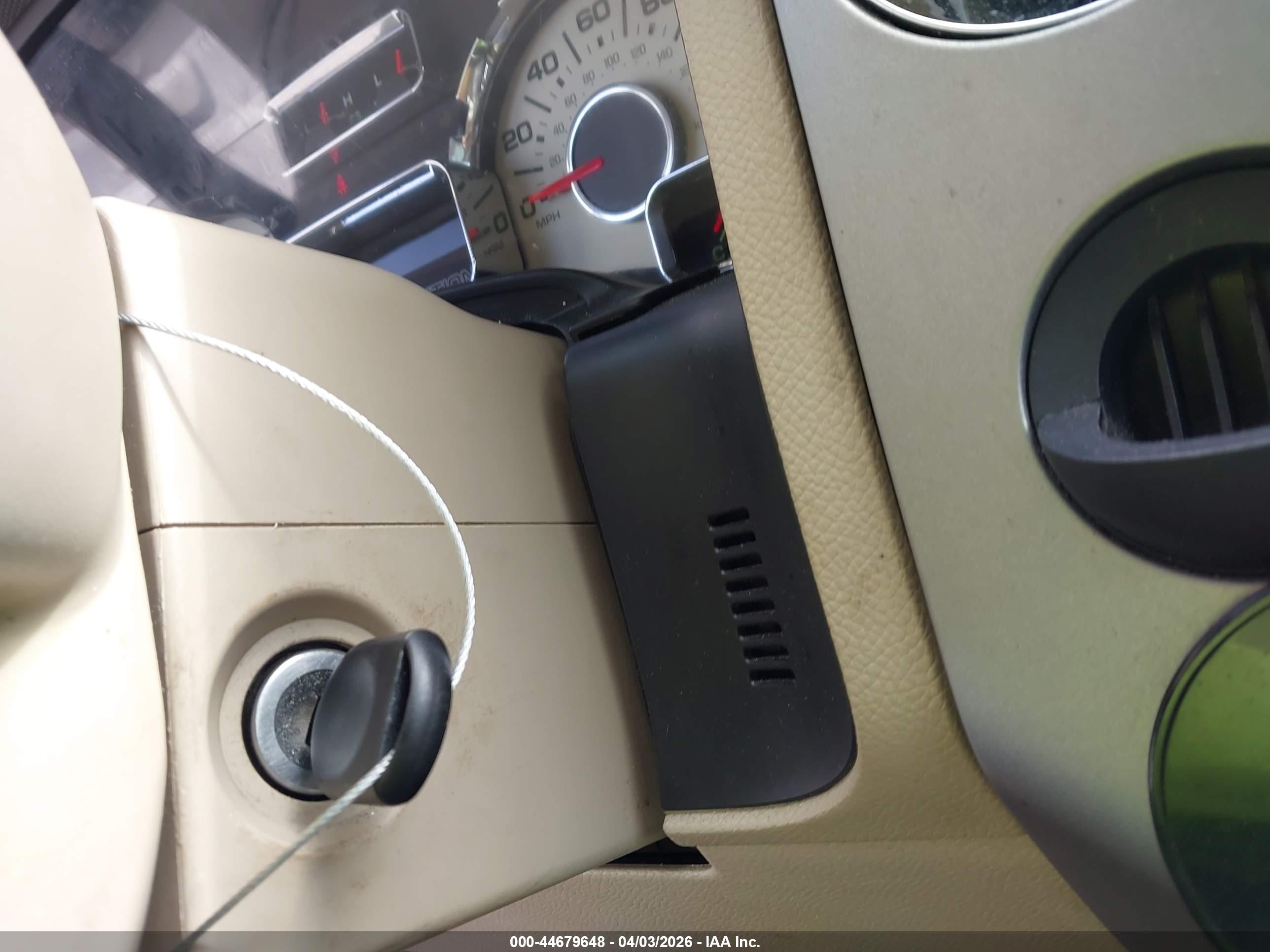 FORD EXPEDITION image 11