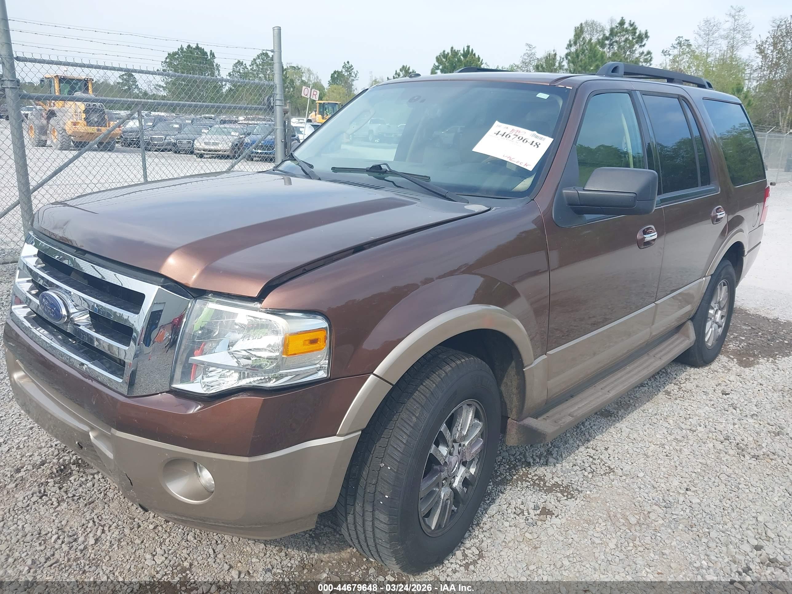 FORD EXPEDITION image 2