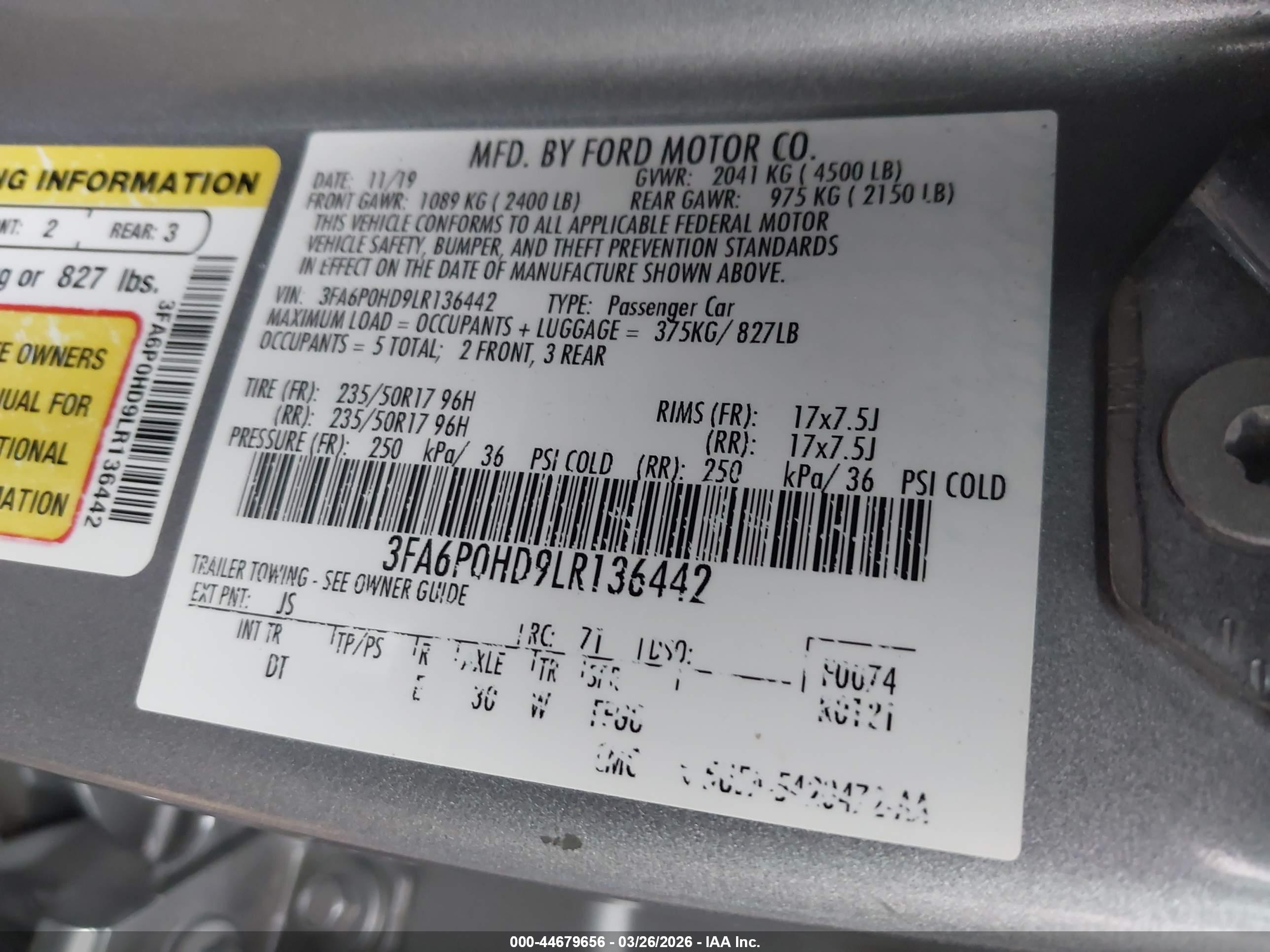 FORD FUSION image 9