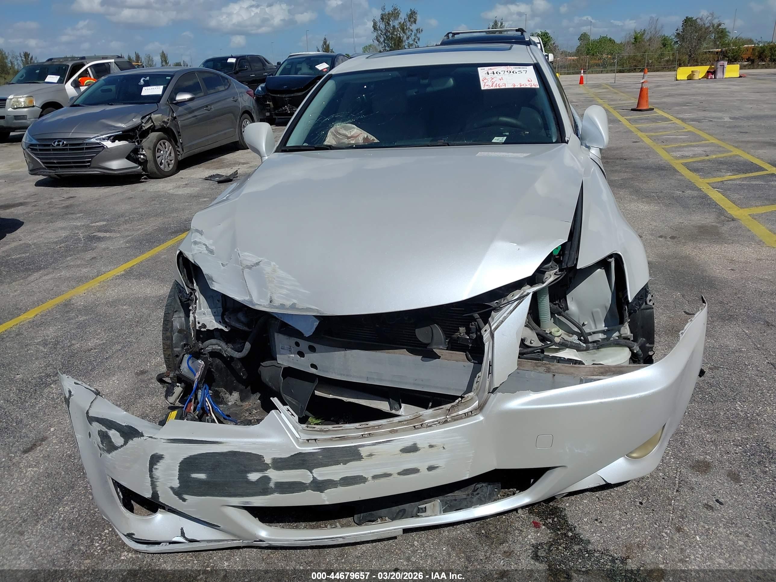 LEXUS IS image 6