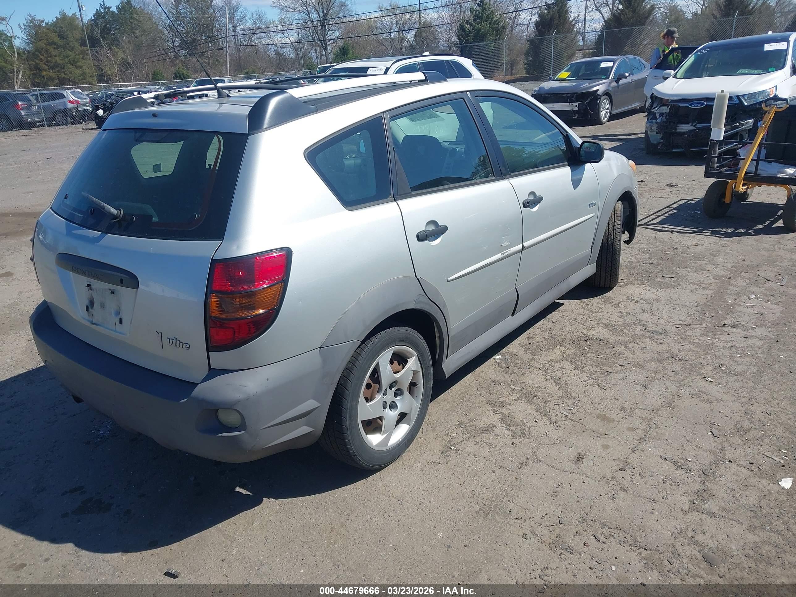 PONTIAC VIBE image 4