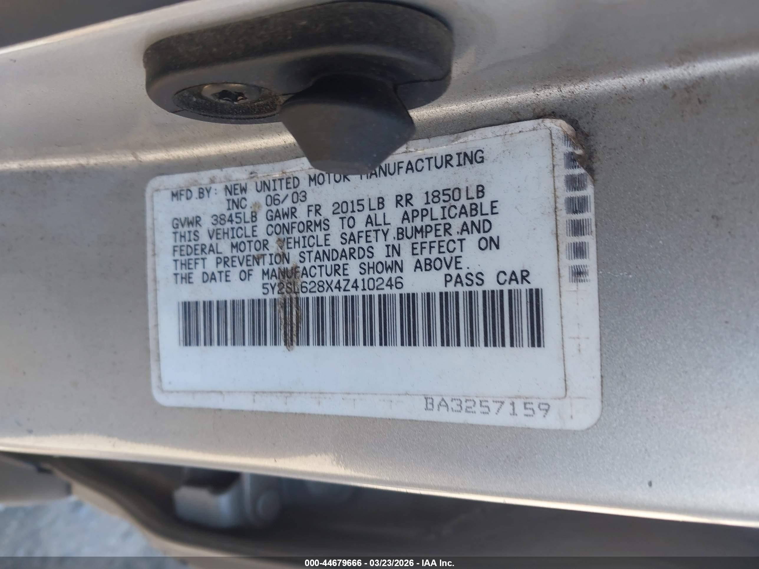 PONTIAC VIBE image 9