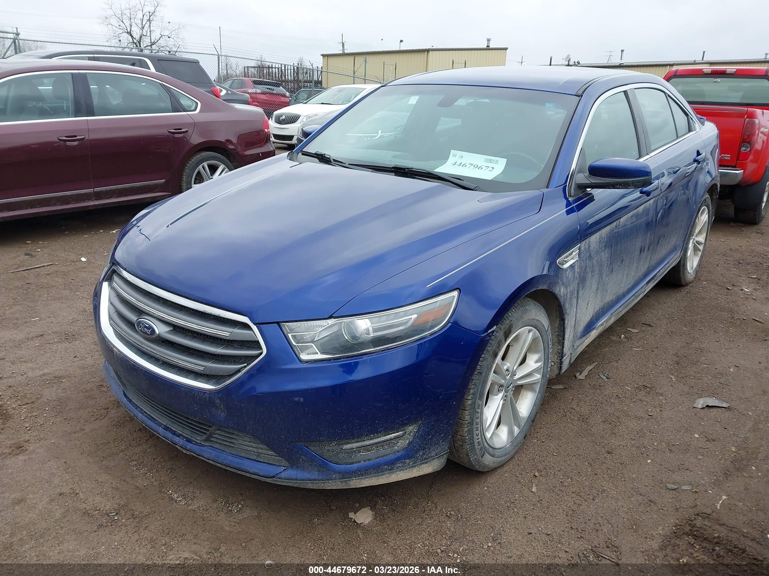 FORD TAURUS image 2