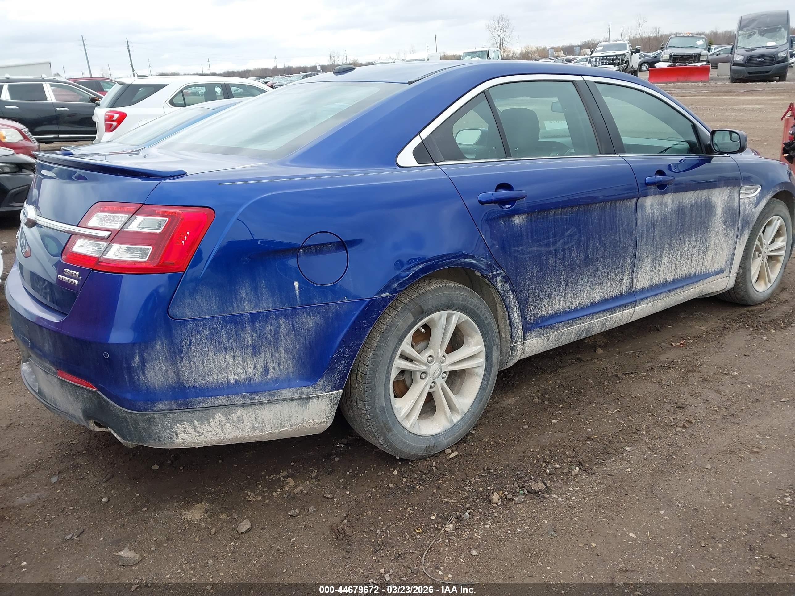FORD TAURUS image 4