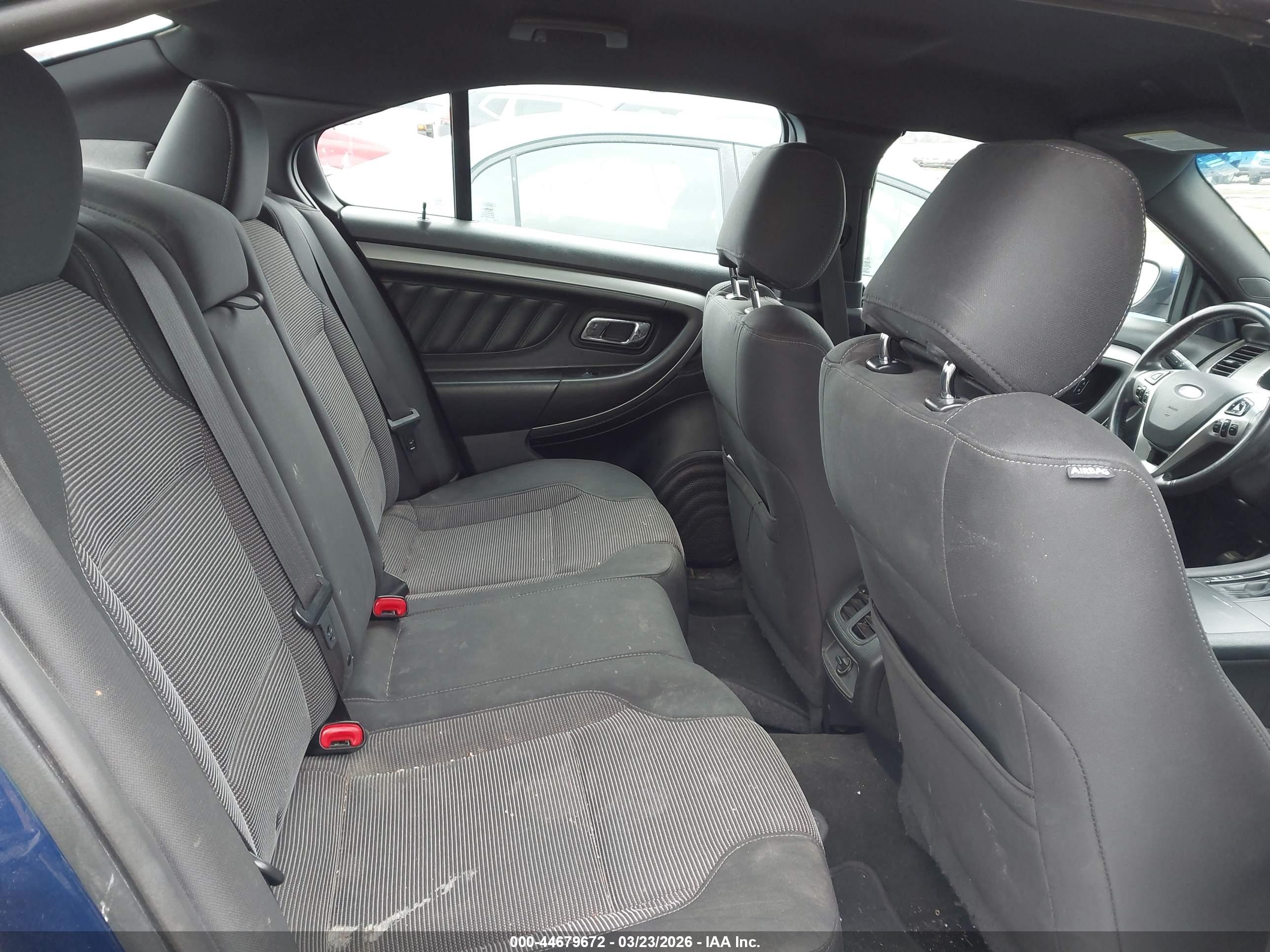 FORD TAURUS image 8