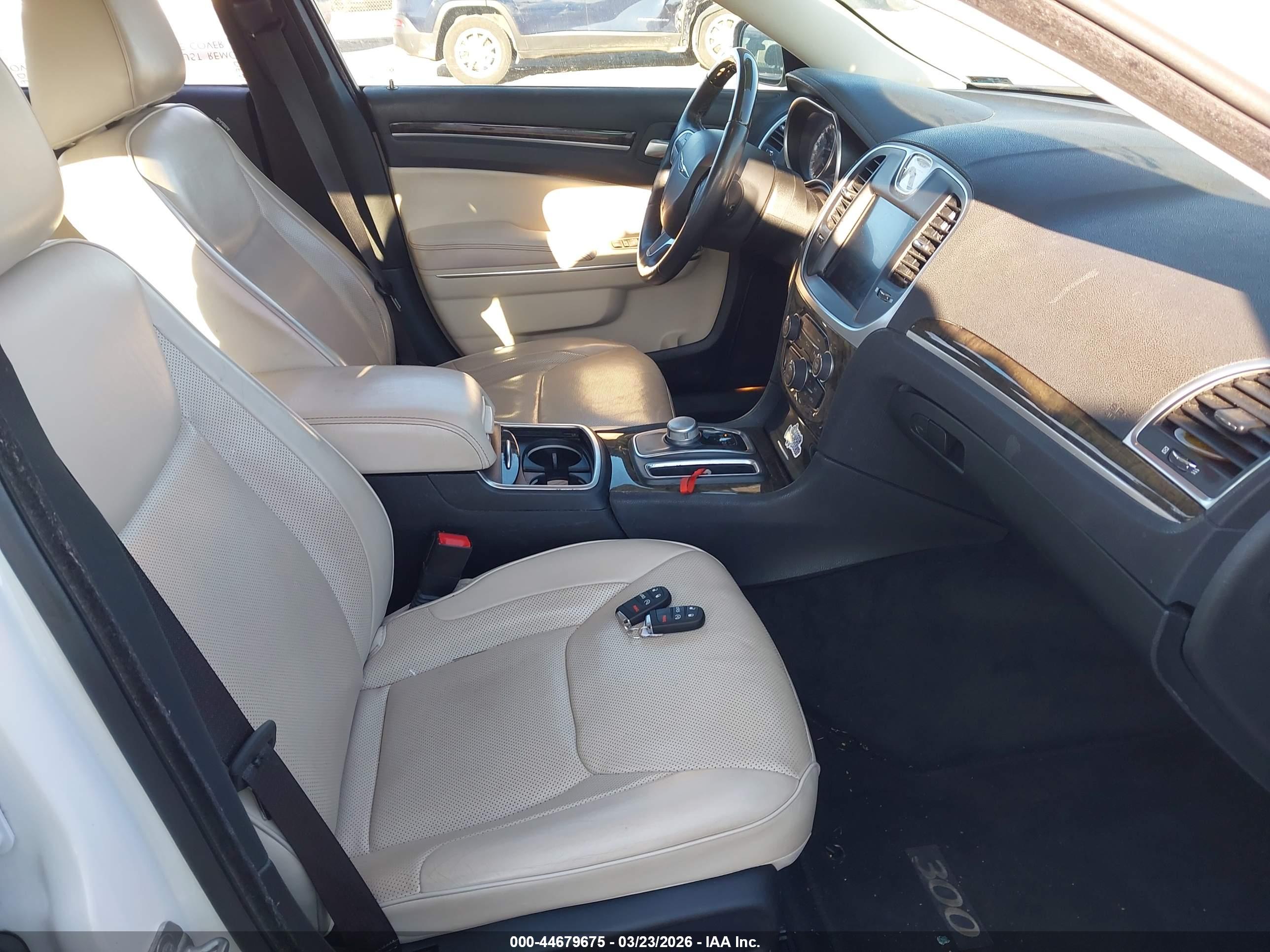 CHRYSLER 300C image 5