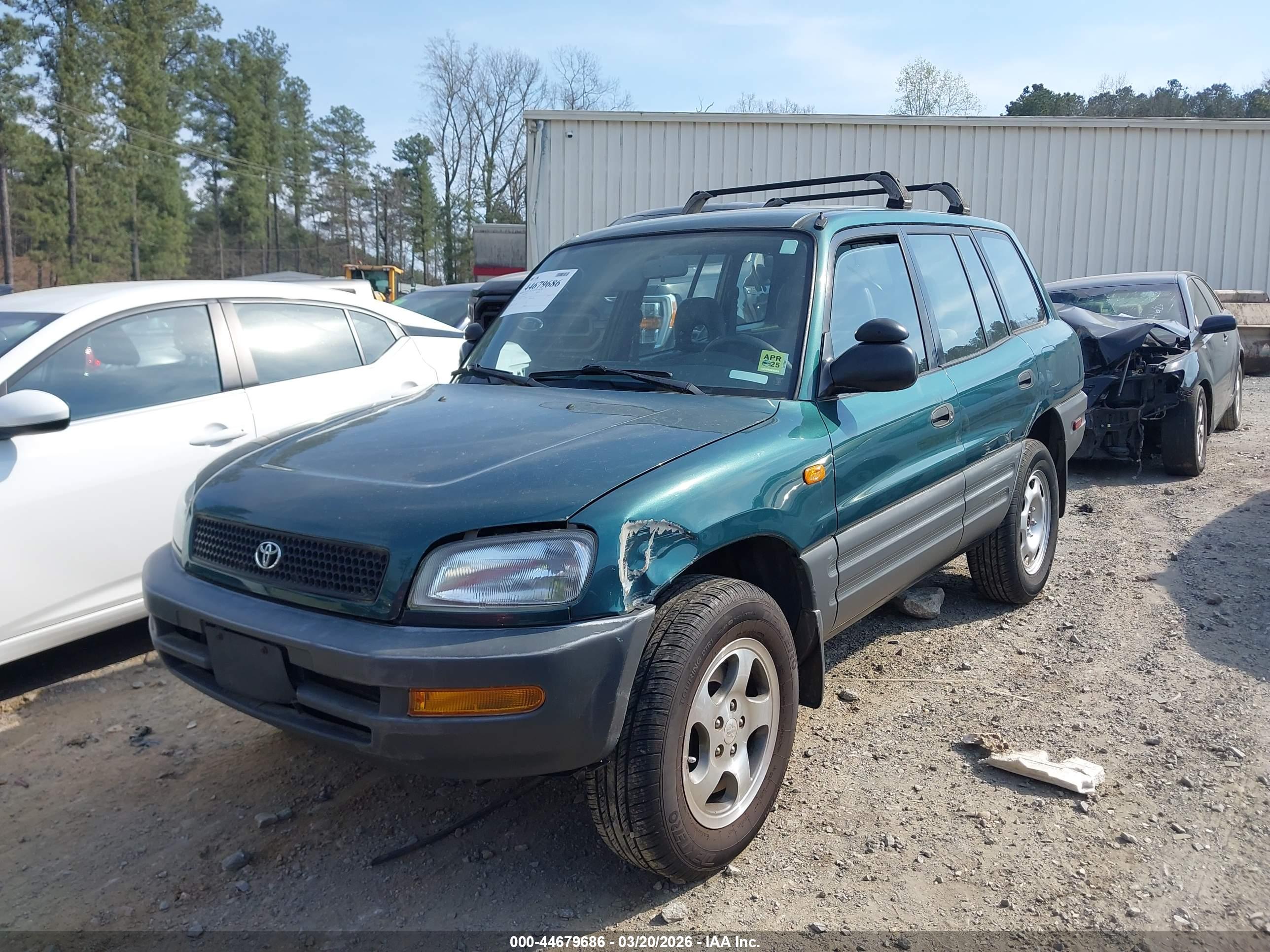 TOYOTA RAV4 image 2