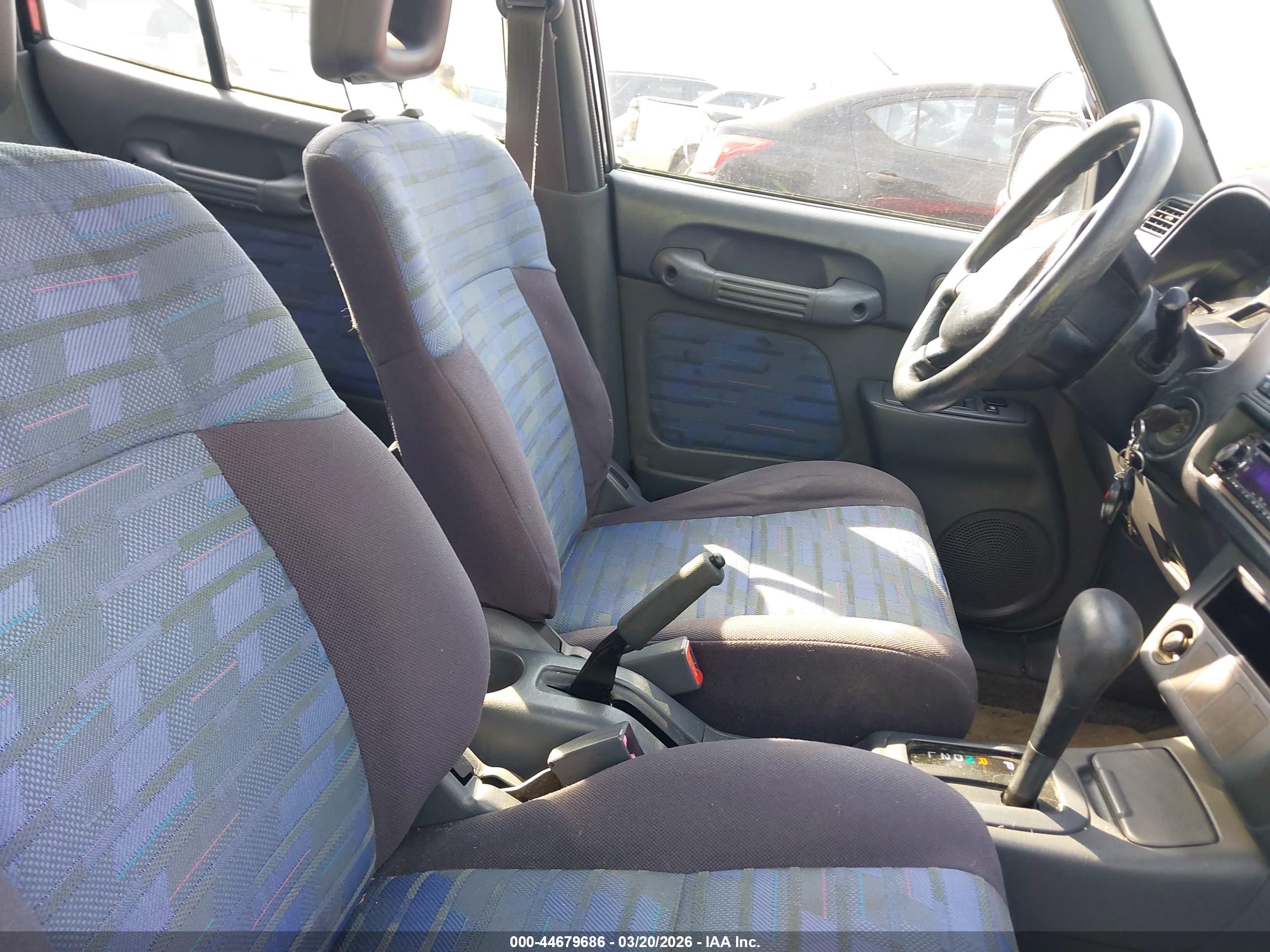 TOYOTA RAV4 image 5