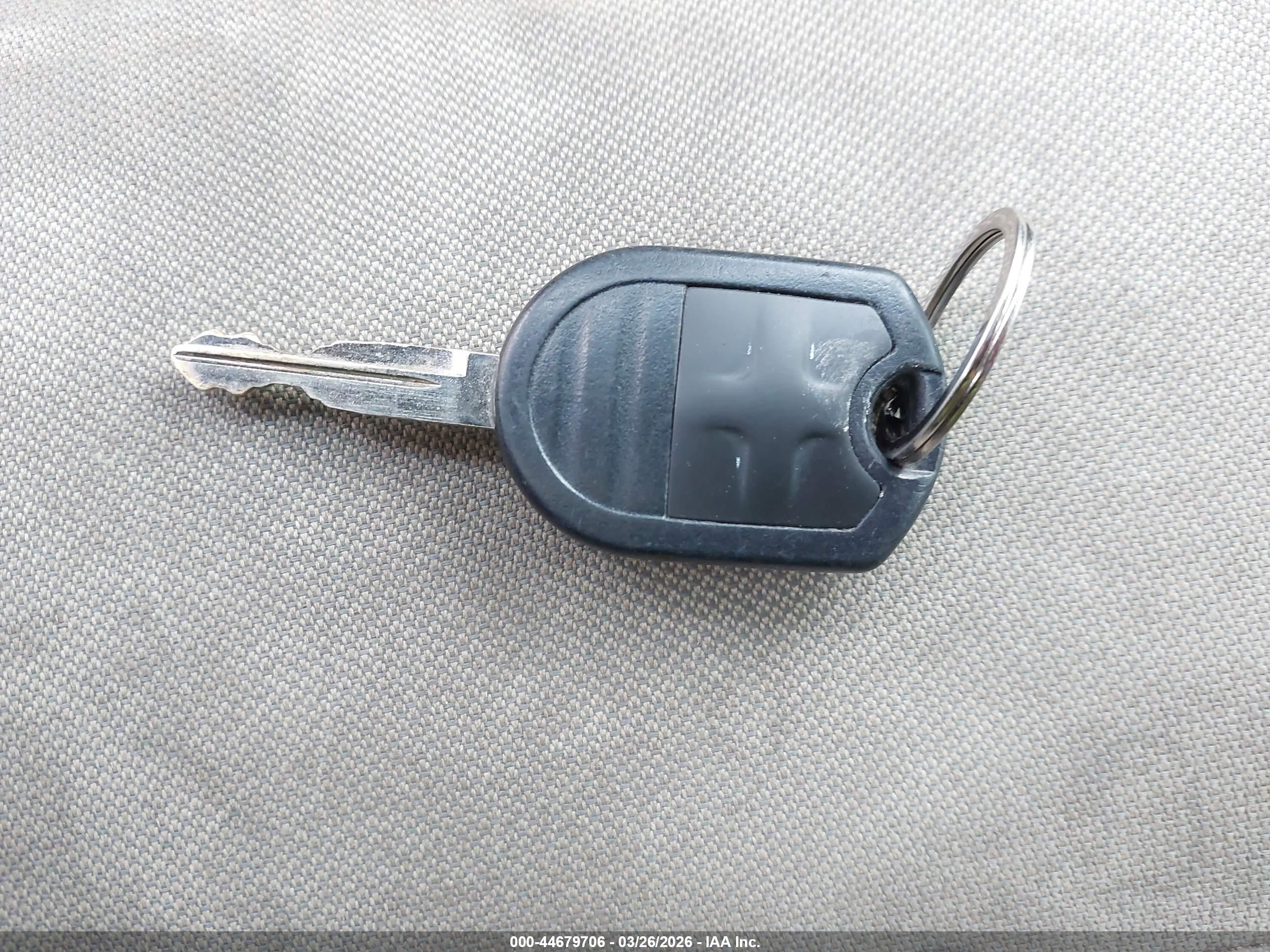 FORD FUSION image 11