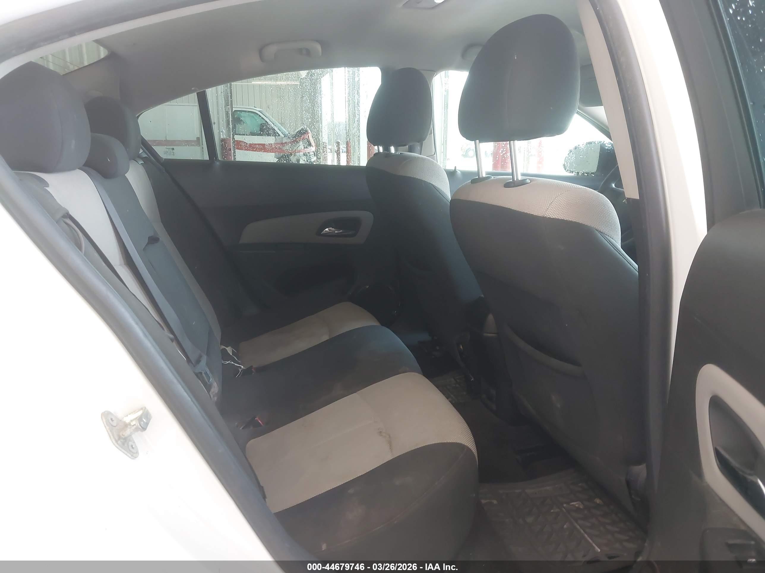 CHEVROLET CRUZE image 8