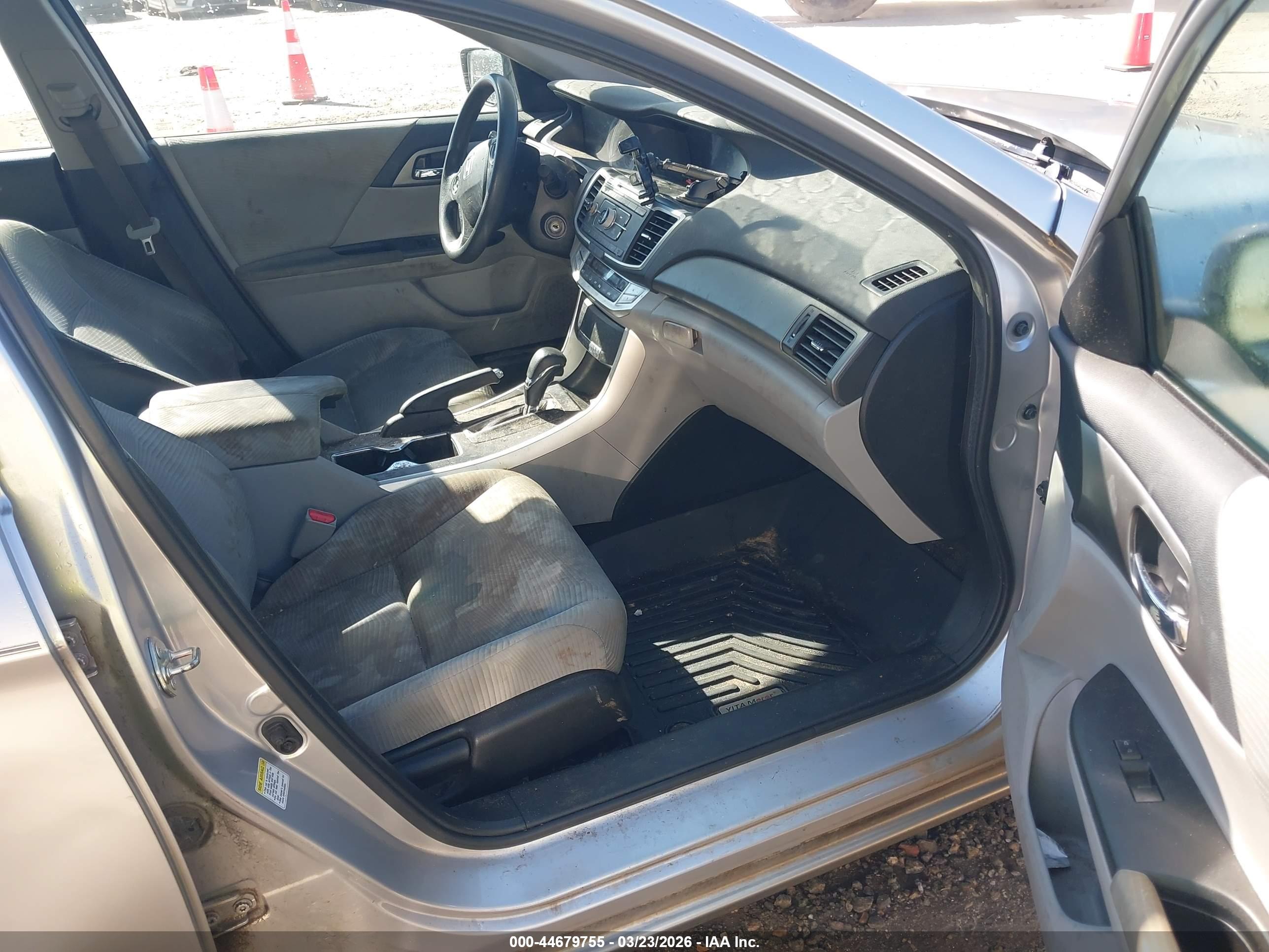 HONDA ACCORD image 5