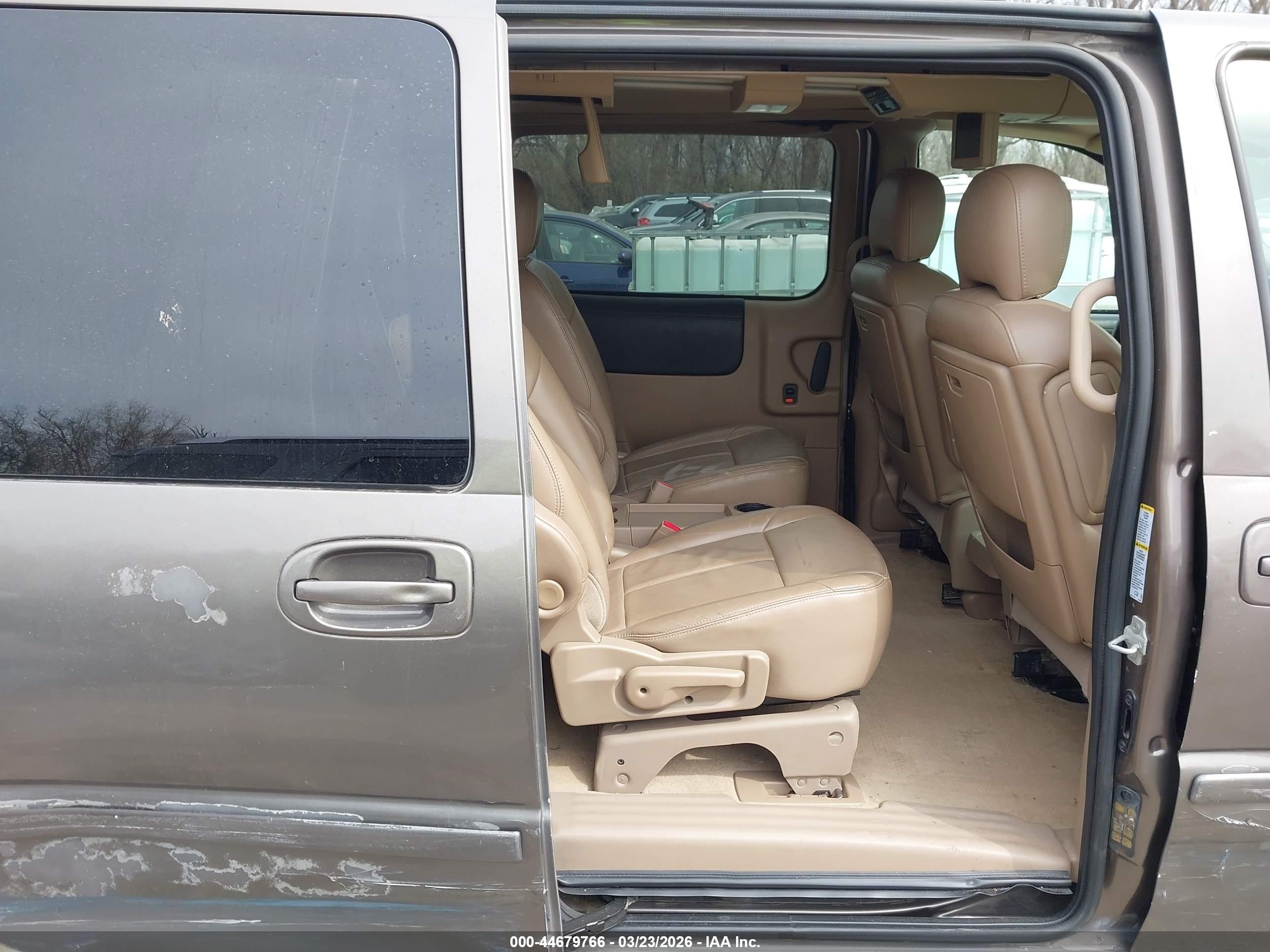 CHEVROLET UPLANDER image 8