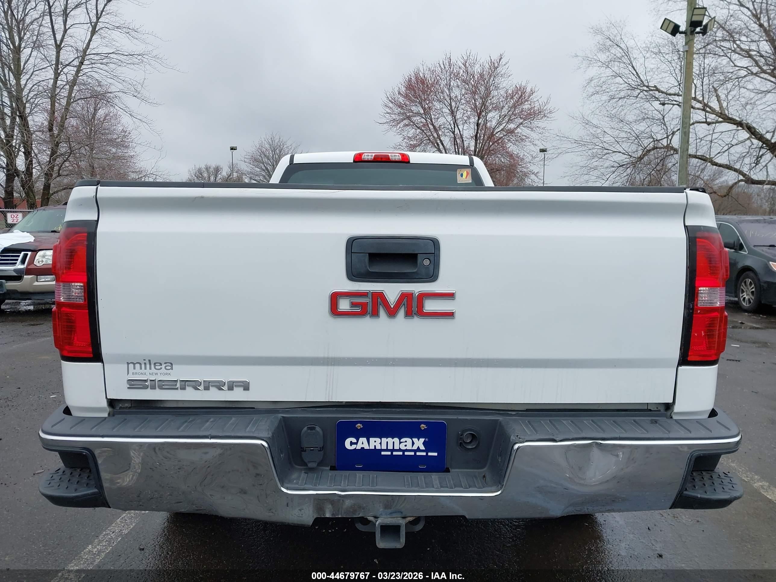 GMC SIERRA image 6