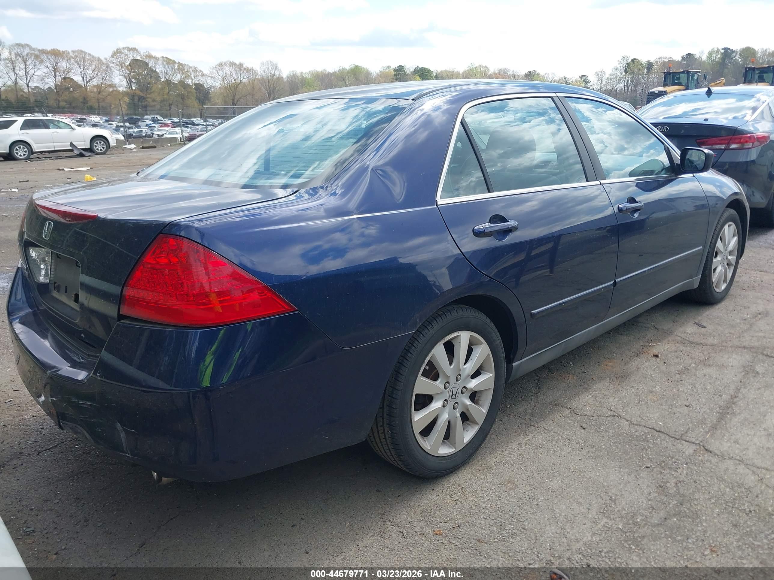 HONDA ACCORD image 4