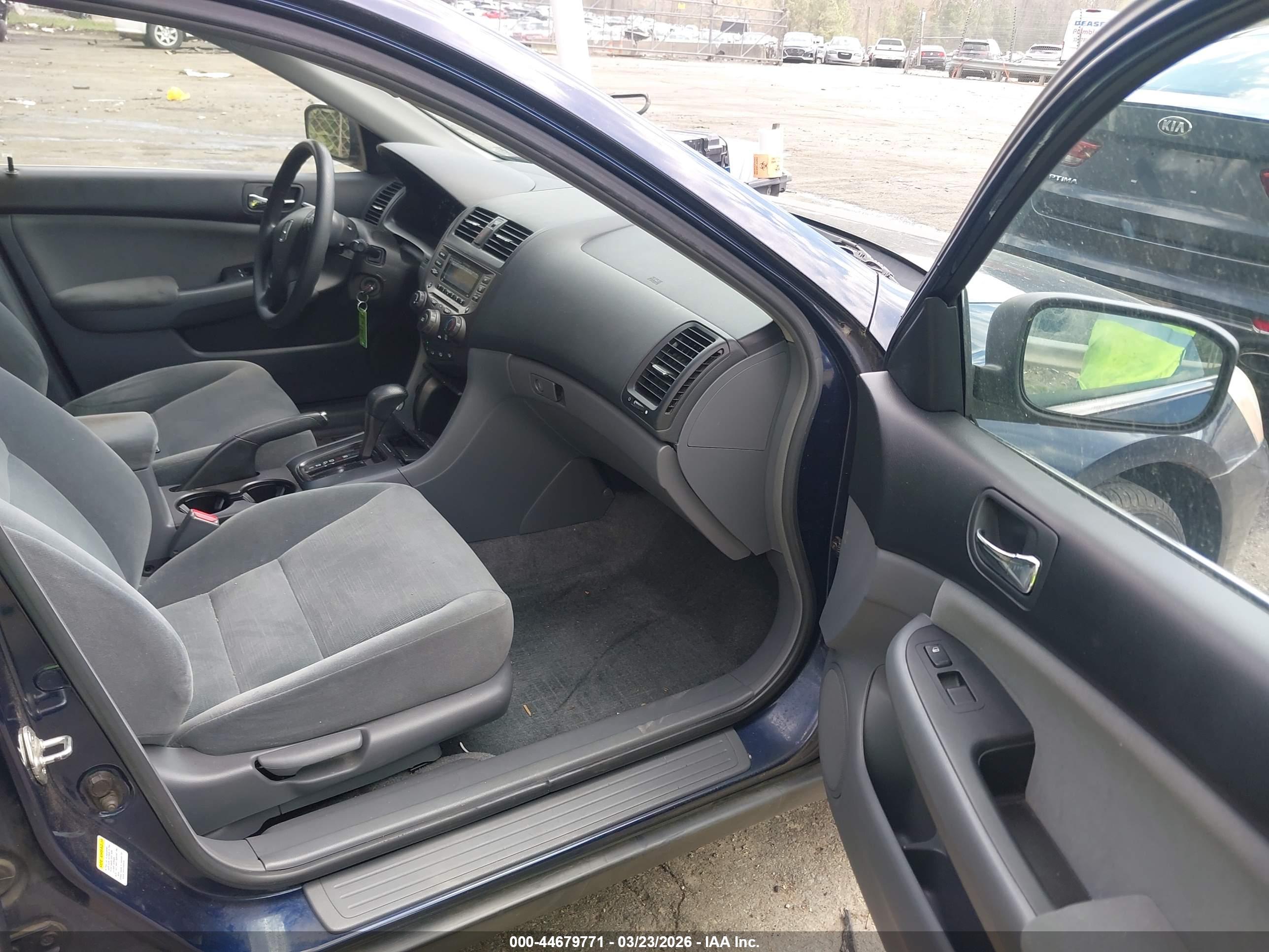 HONDA ACCORD image 5