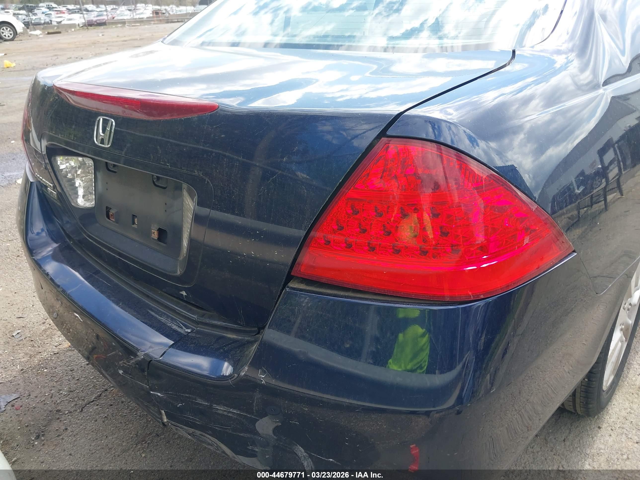 HONDA ACCORD image 6