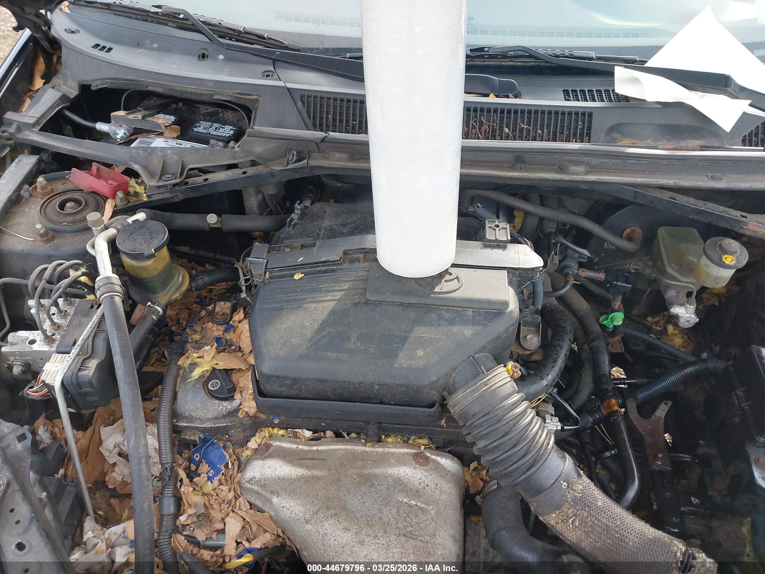 TOYOTA RAV4 image 10