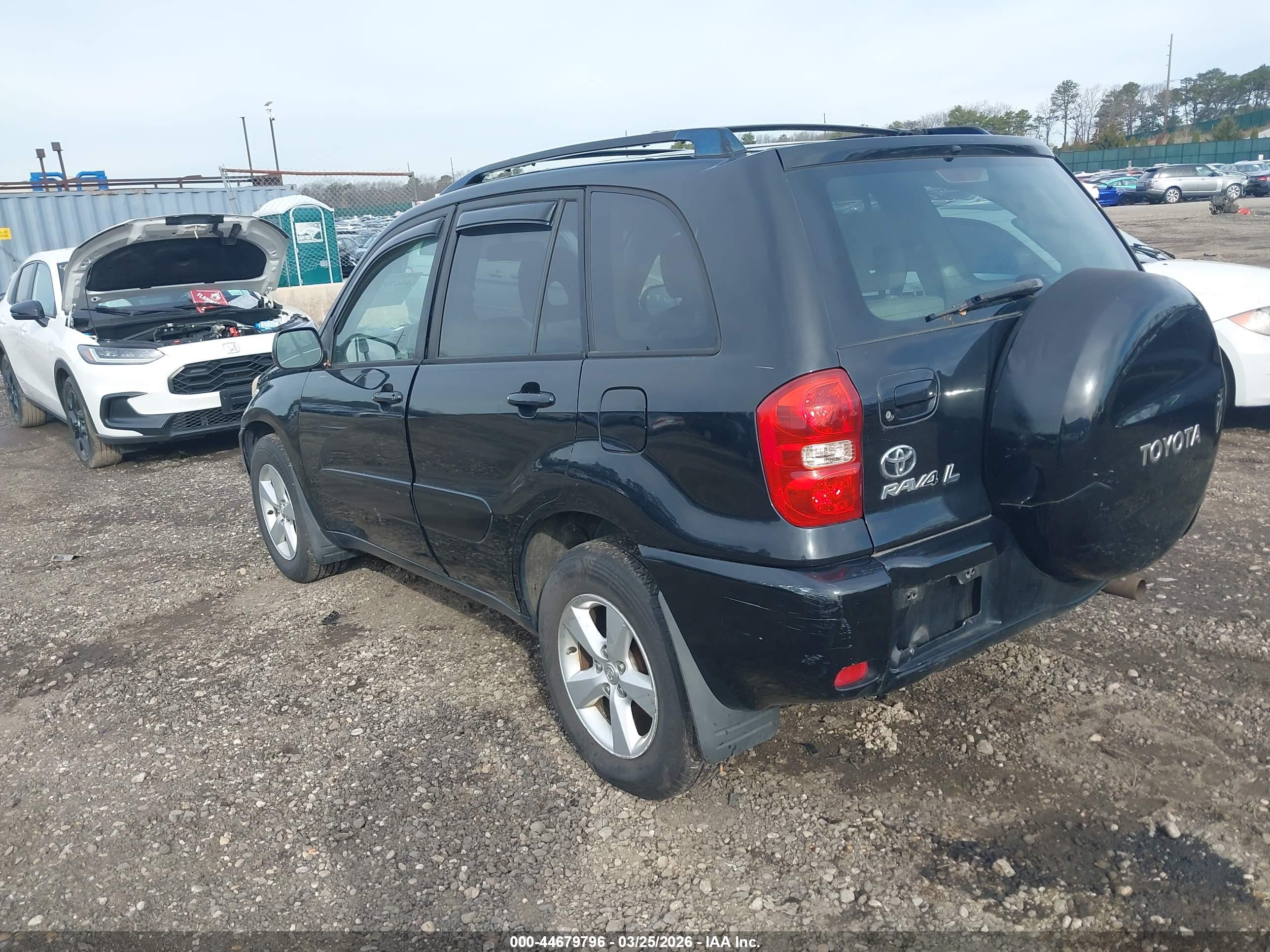 TOYOTA RAV4 image 3