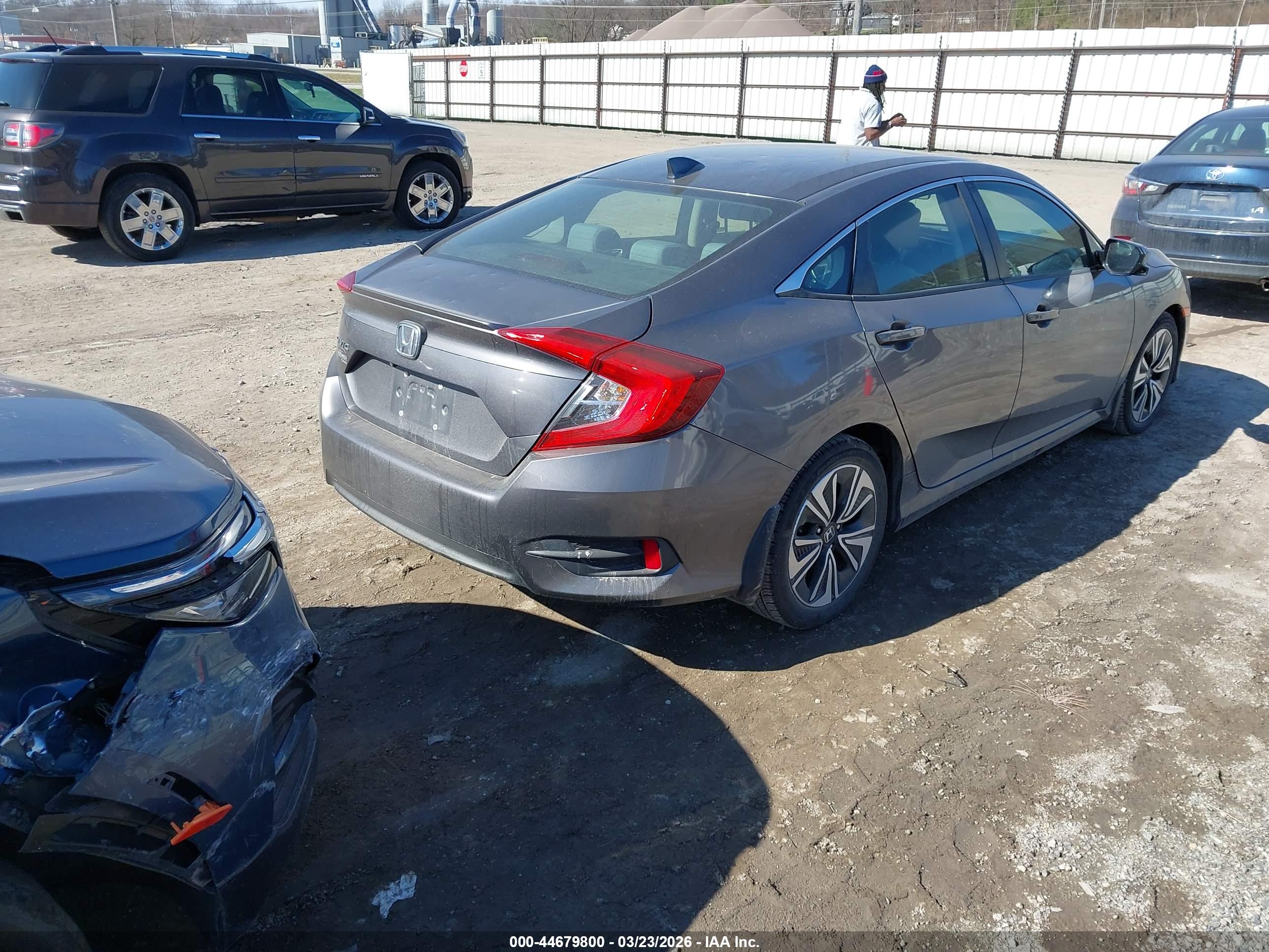 HONDA CIVIC image 4