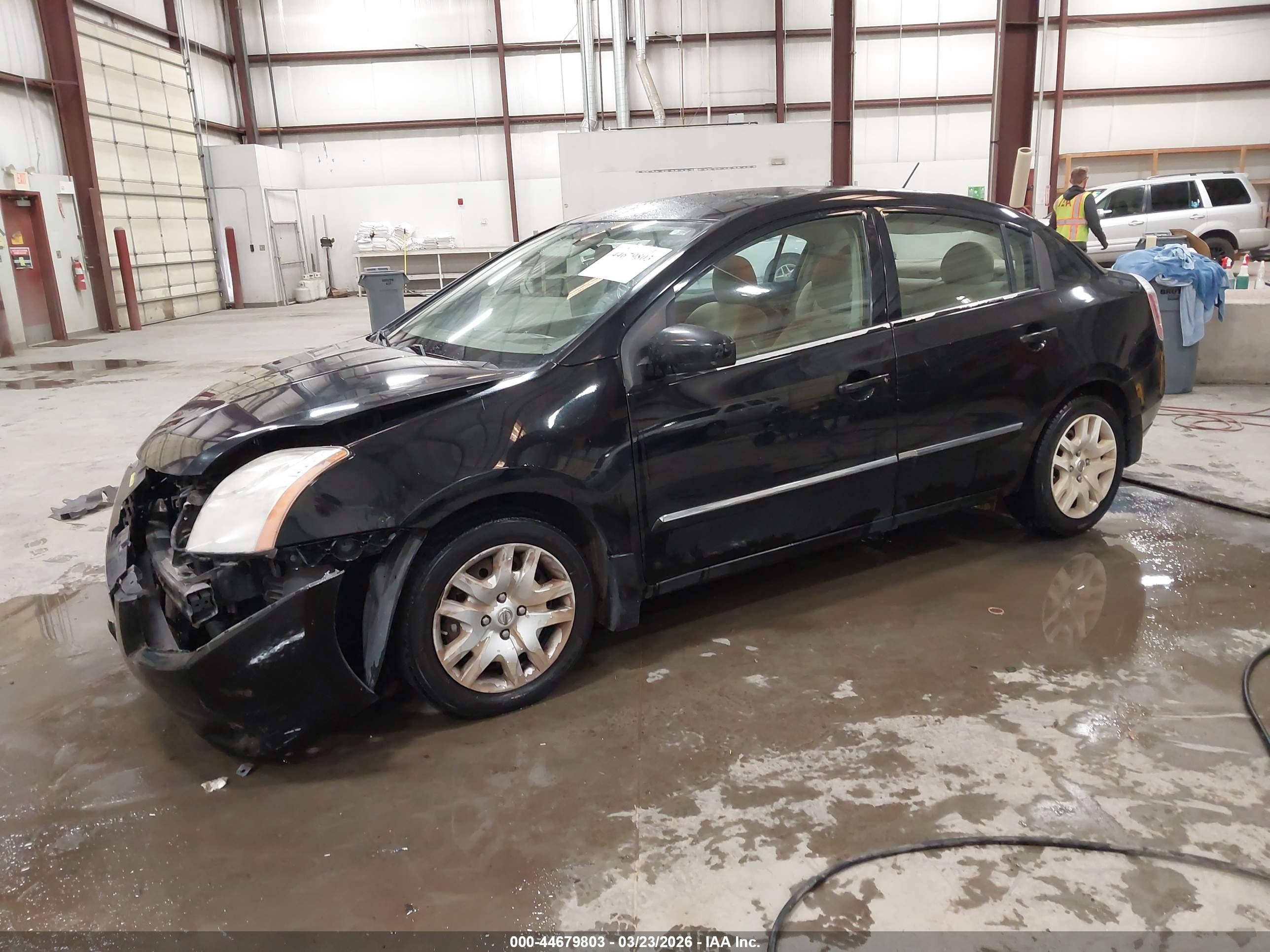 NISSAN SENTRA image 2