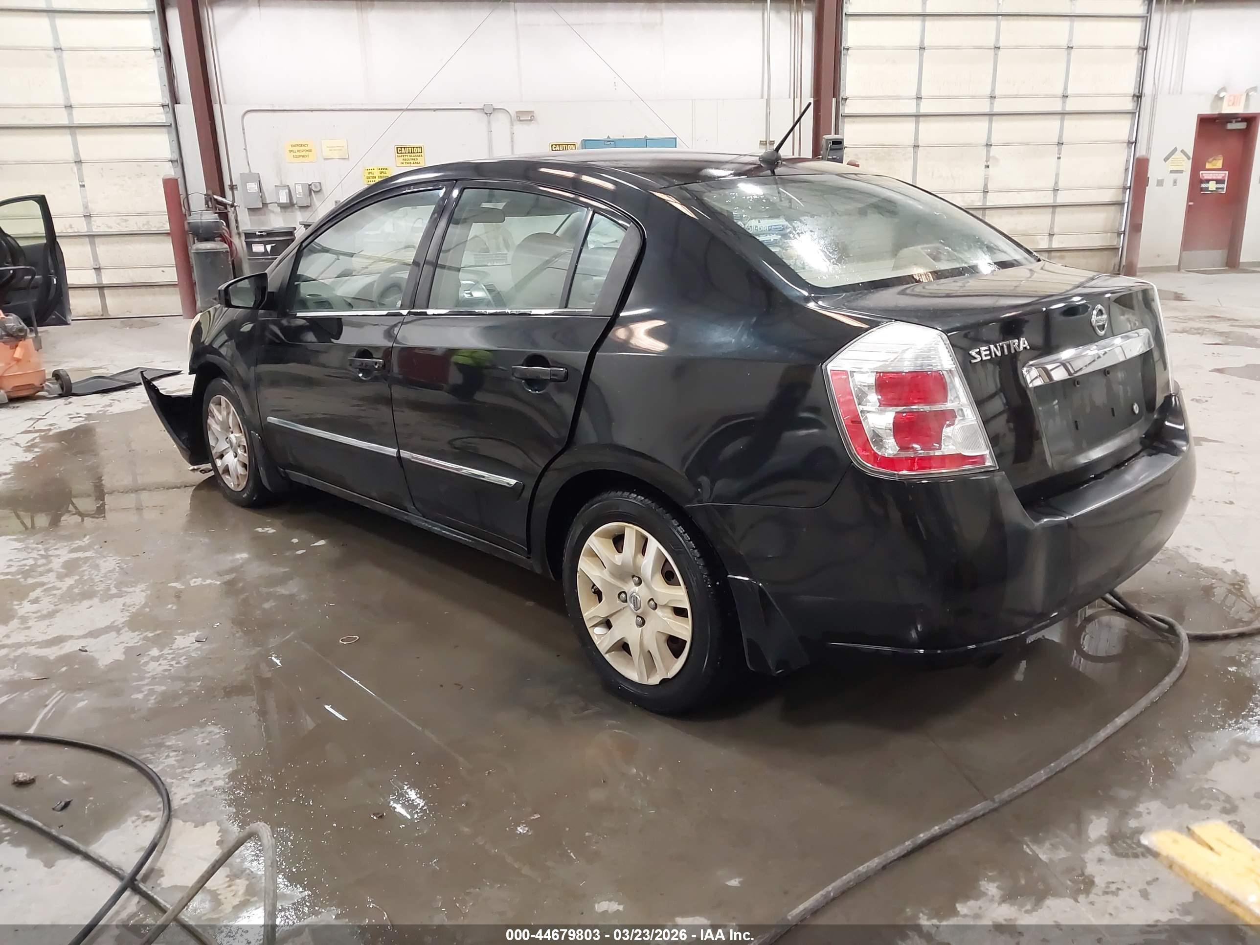 NISSAN SENTRA image 3