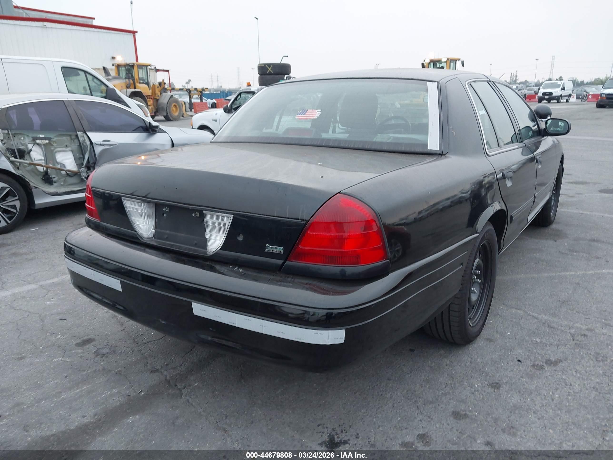 FORD CROWN image 4