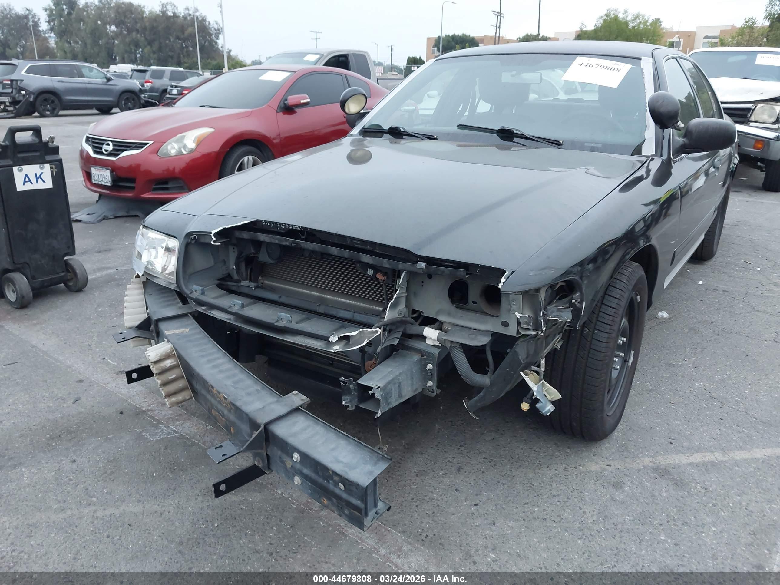 FORD CROWN image 6