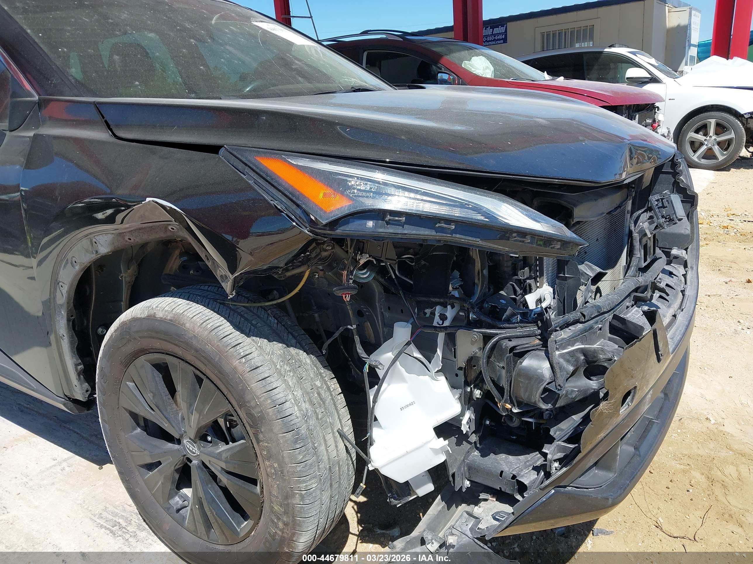 NISSAN ROGUE image 6