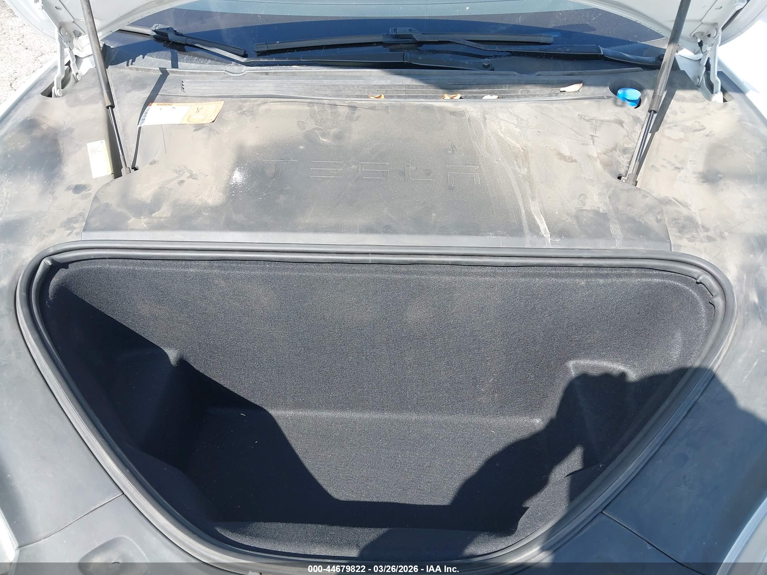 TESLA MODEL image 10