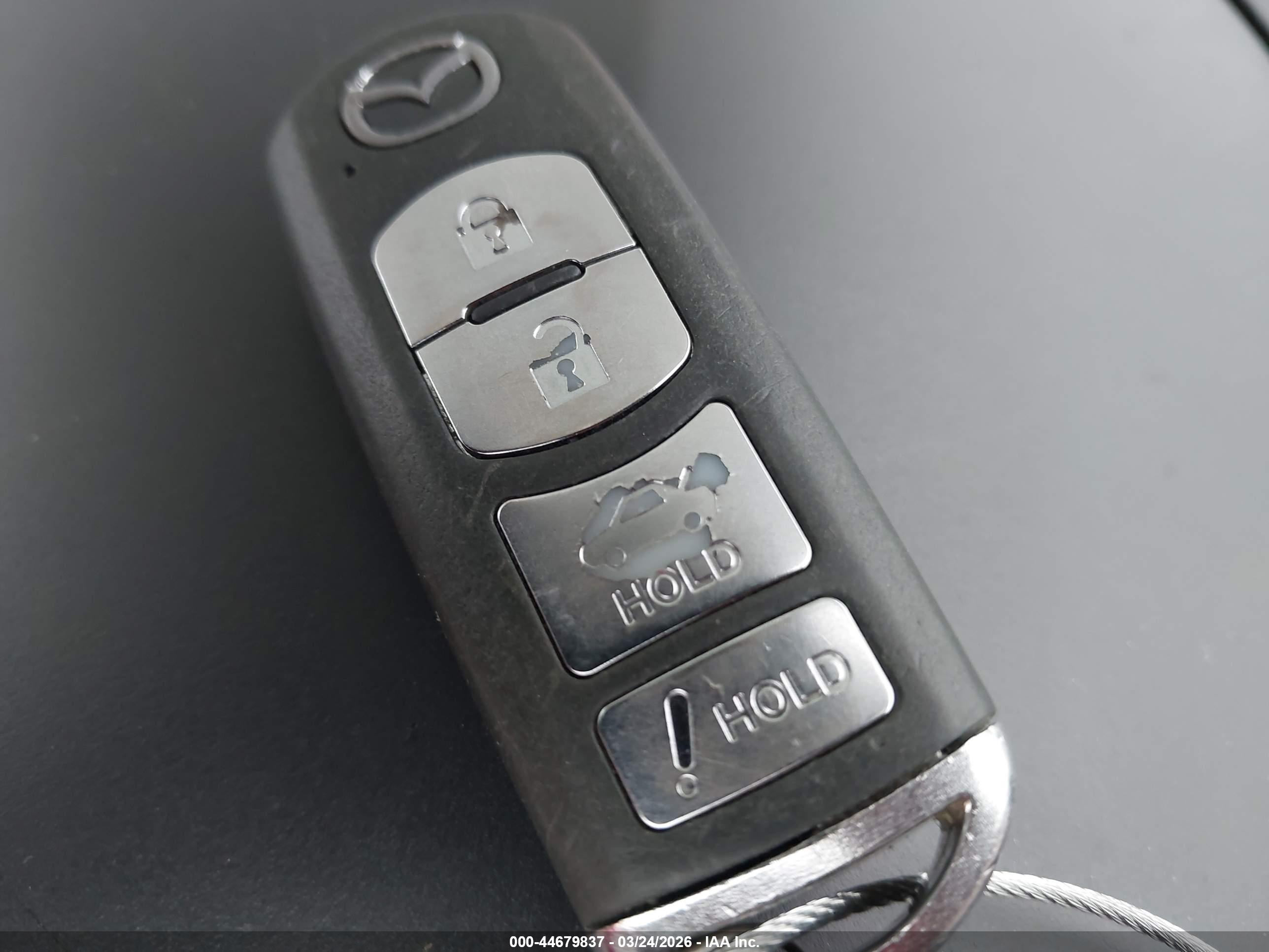 MAZDA MAZDA3 image 11