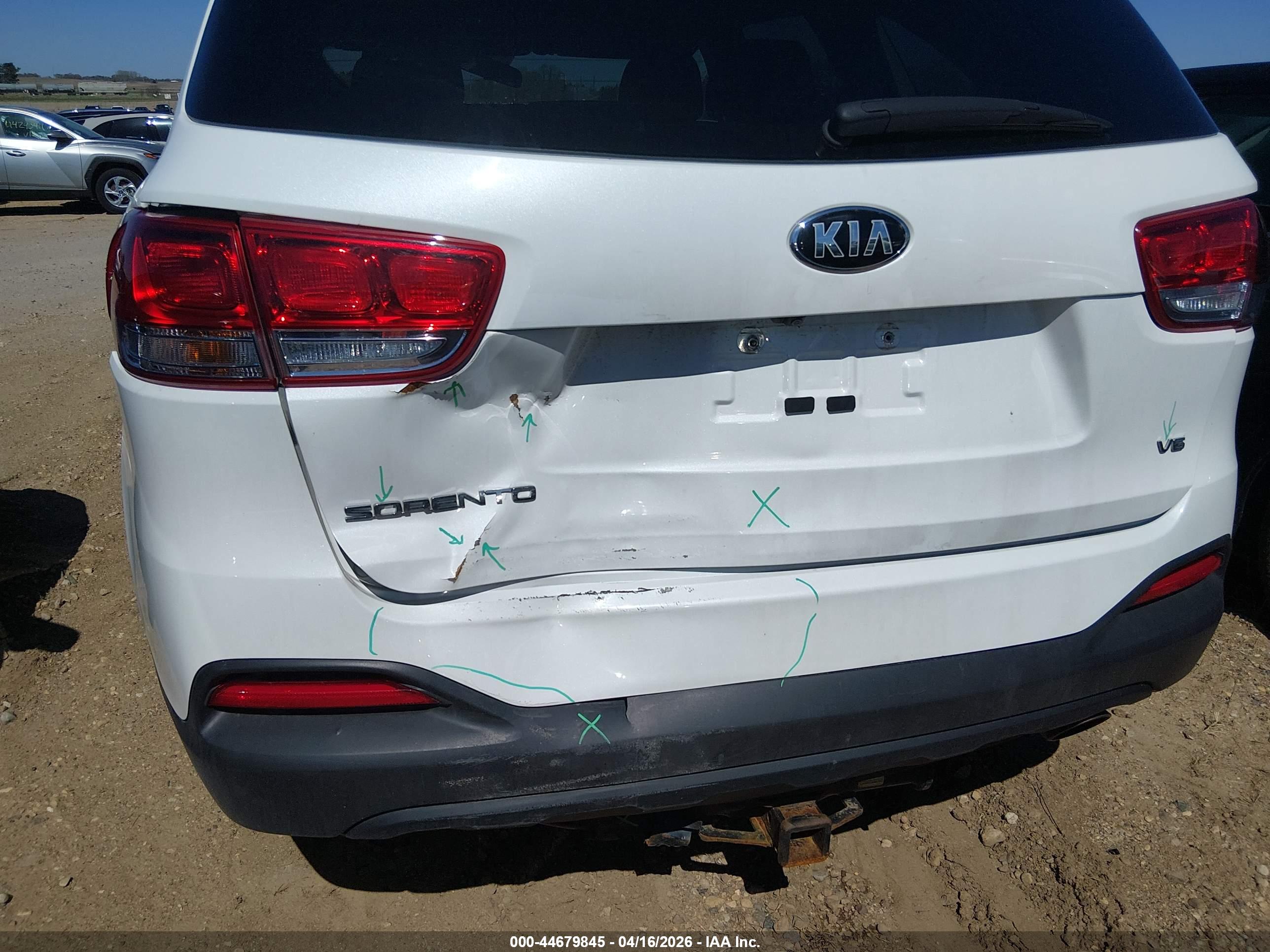 KIA SORENTO image 6